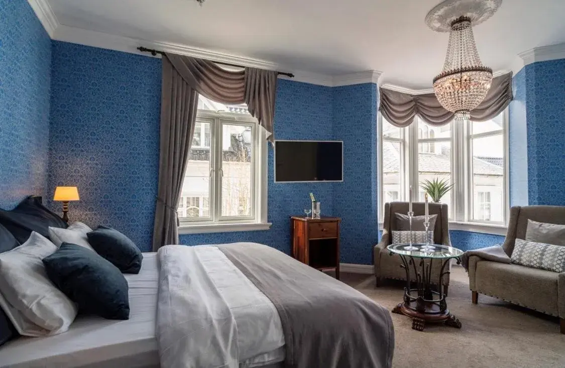 Family Room (2 Adults + 2 Children) in Grand Hotel Flekkefjord Family Room (2 Adults + 2 Children) in Grand Hotel Flekkefjord