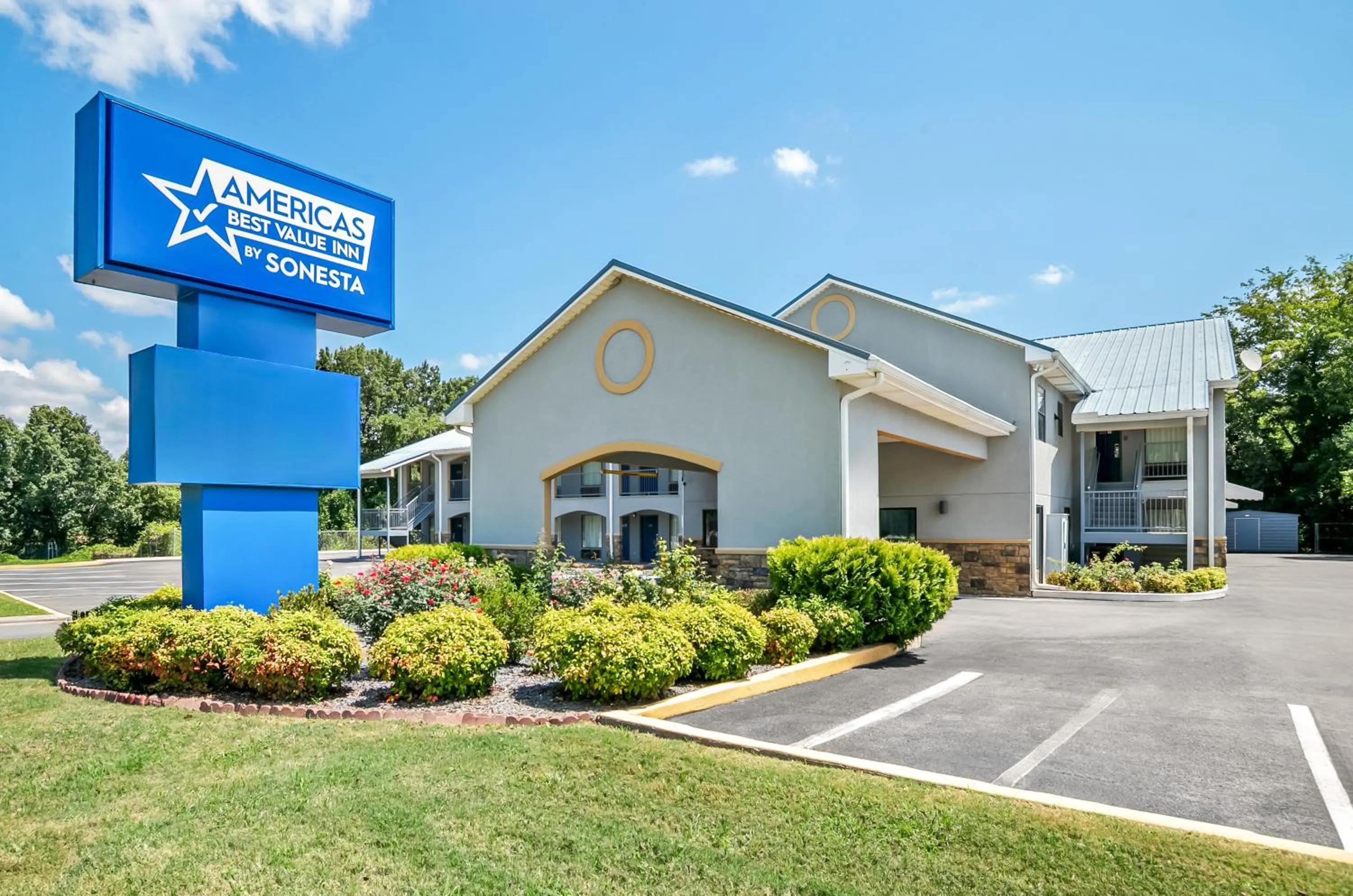 Property building in Americas Best Value Inn - Rome