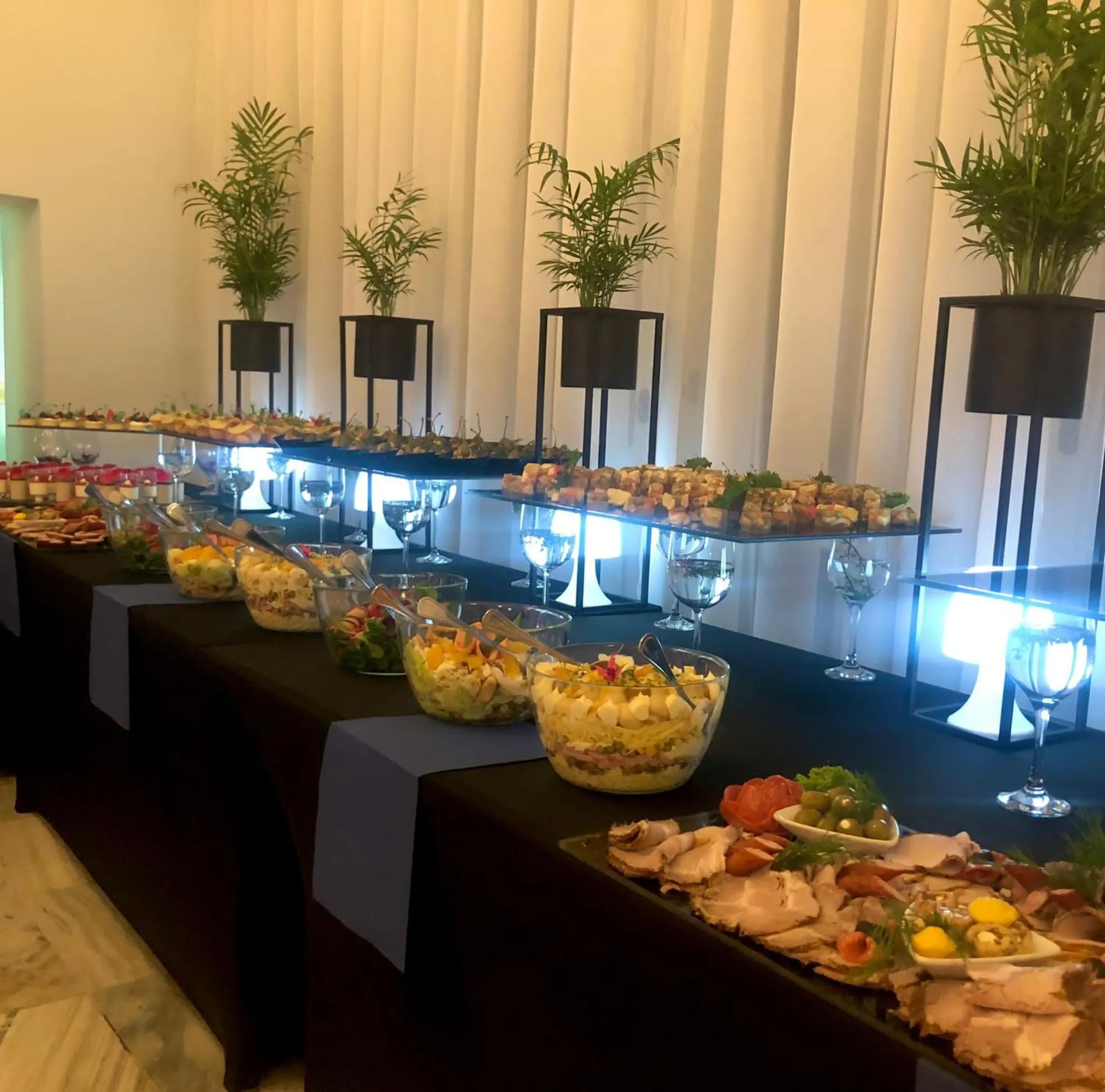 Restaurant/places to eat in Hotel Hutnik