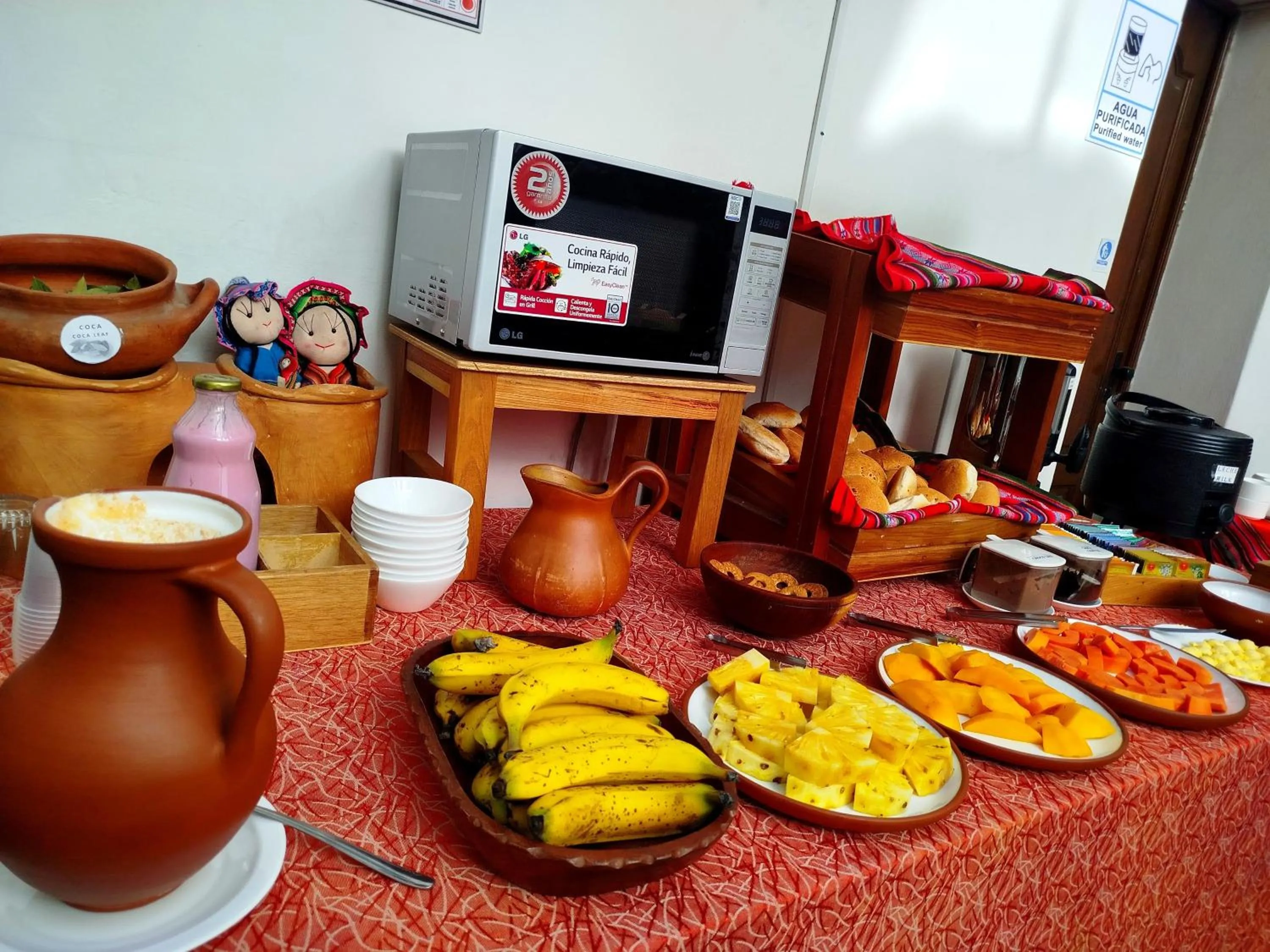Continental breakfast in Hostal Recoleta Sur