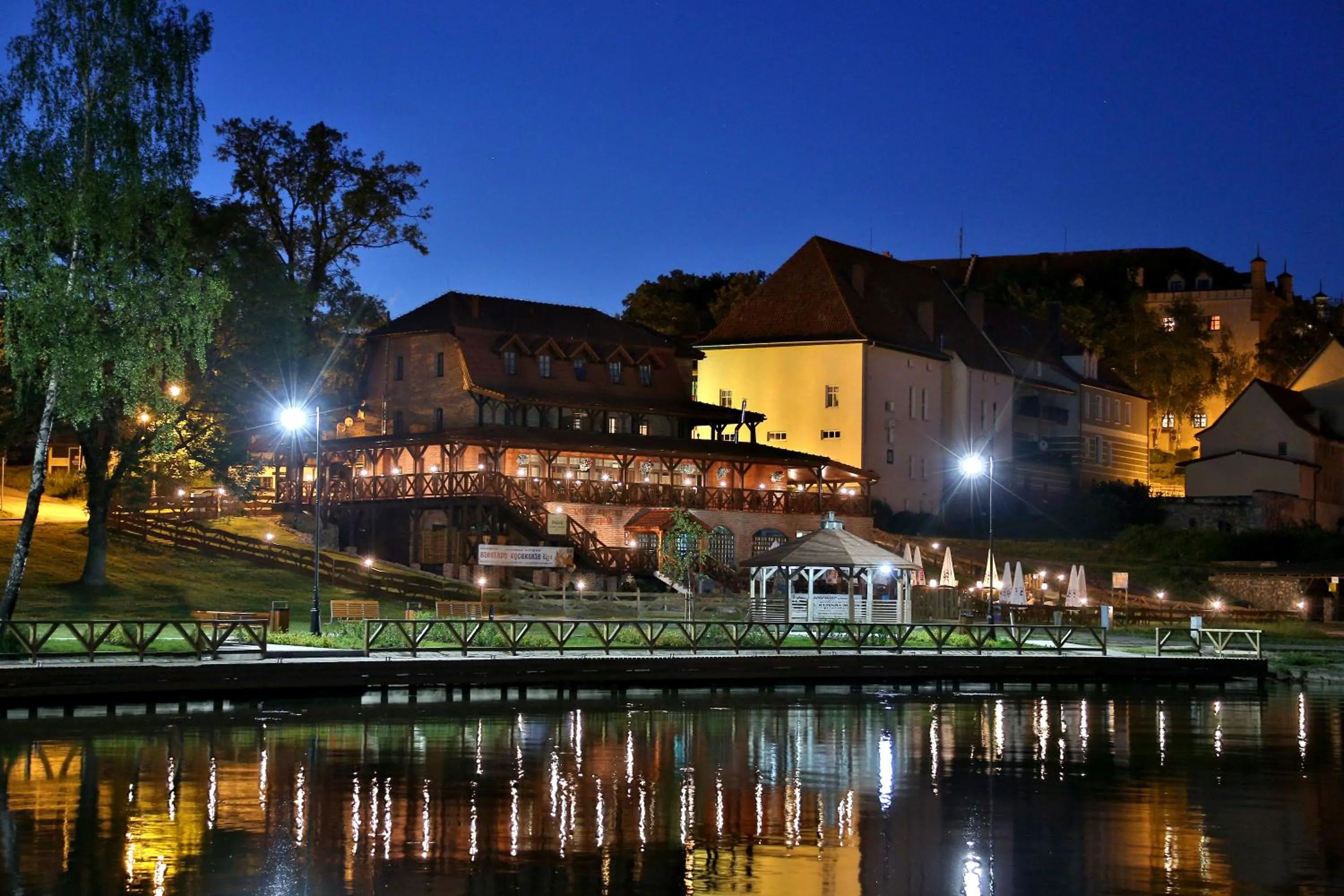 Night in Gościniec Ryński Młyn