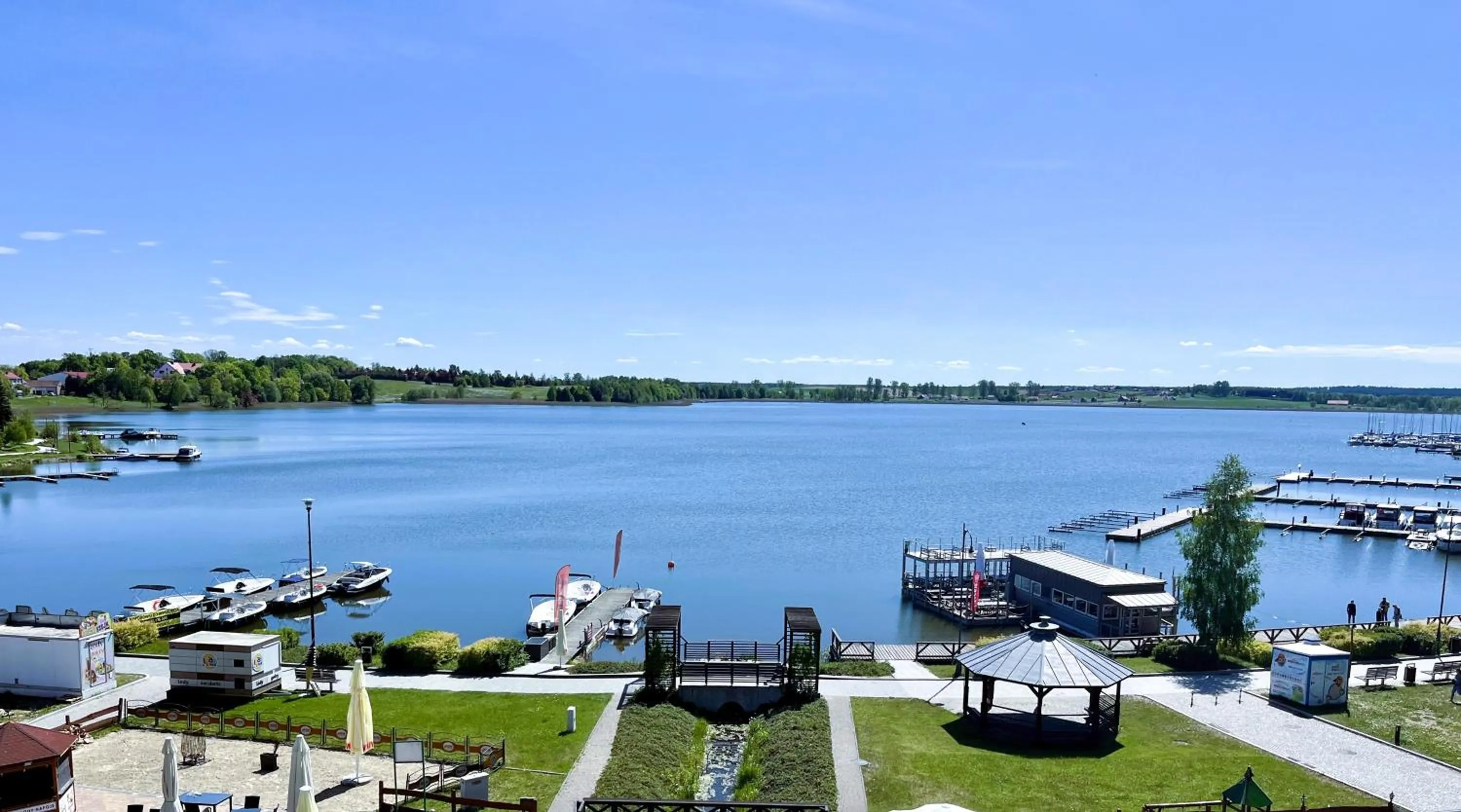 Lake view in Gościniec Ryński Młyn