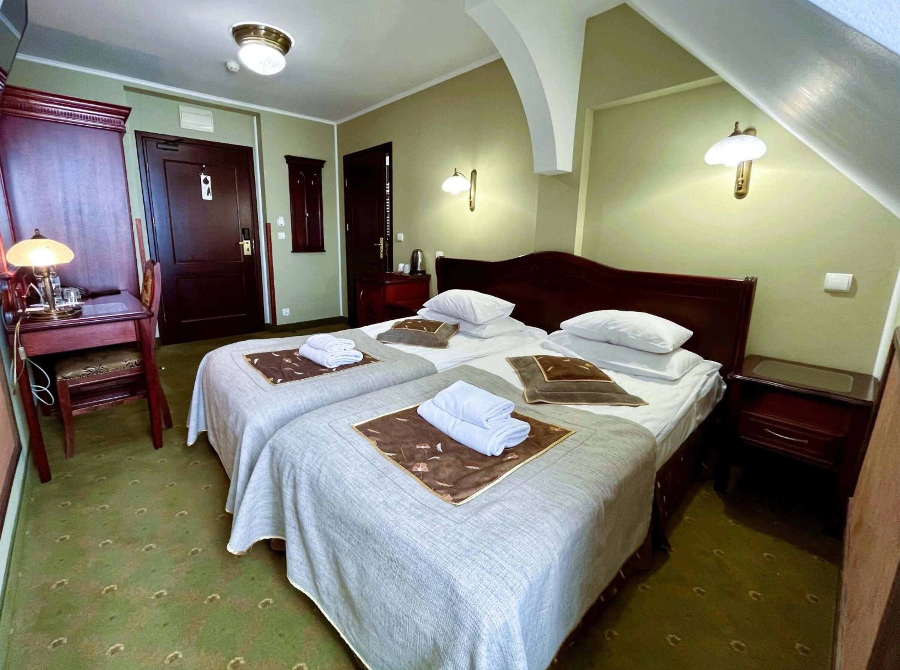 Photo of the whole room, Bed in Willa Pod Zamkiem