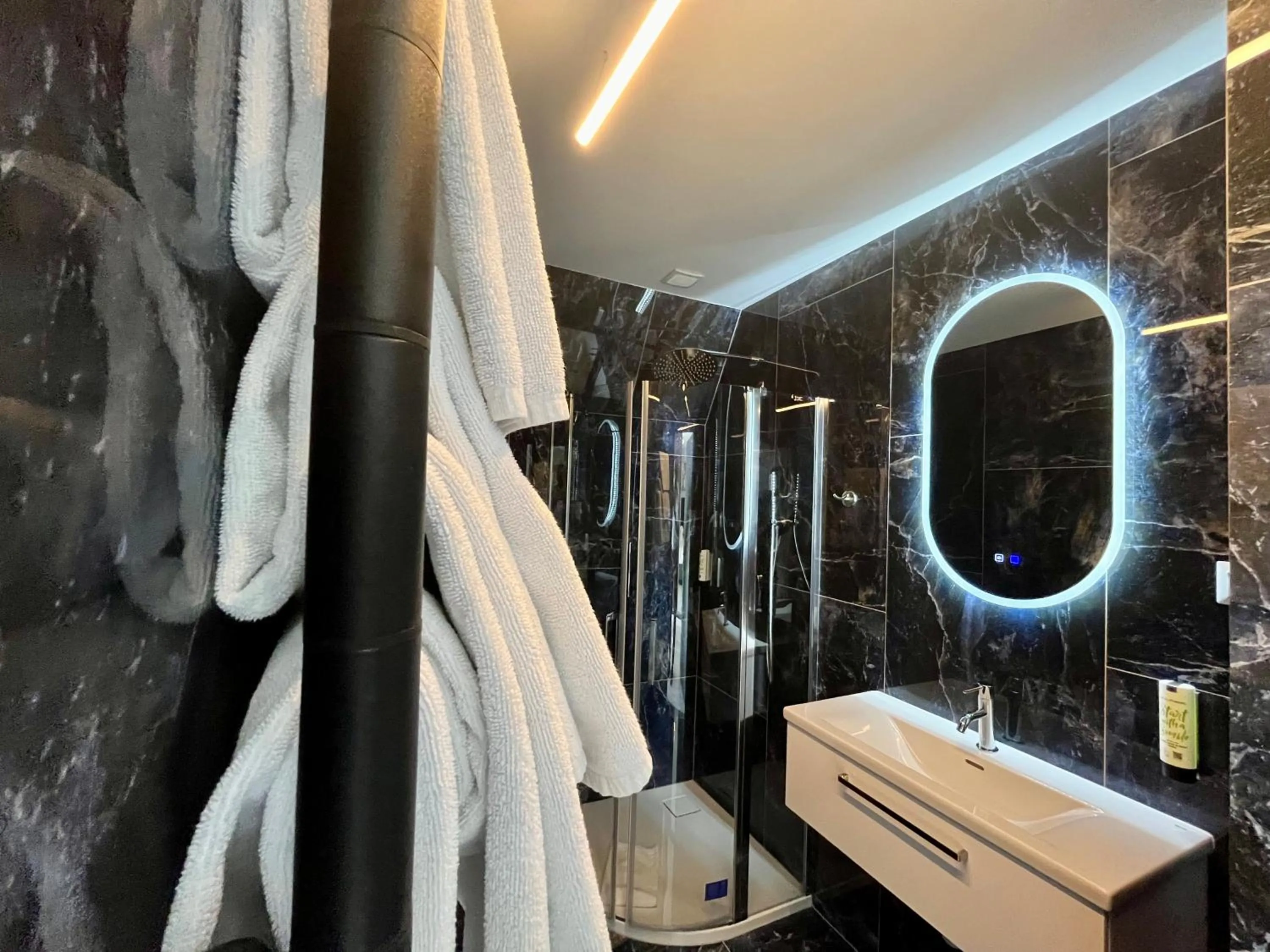 Shower in Willa Pod Zamkiem