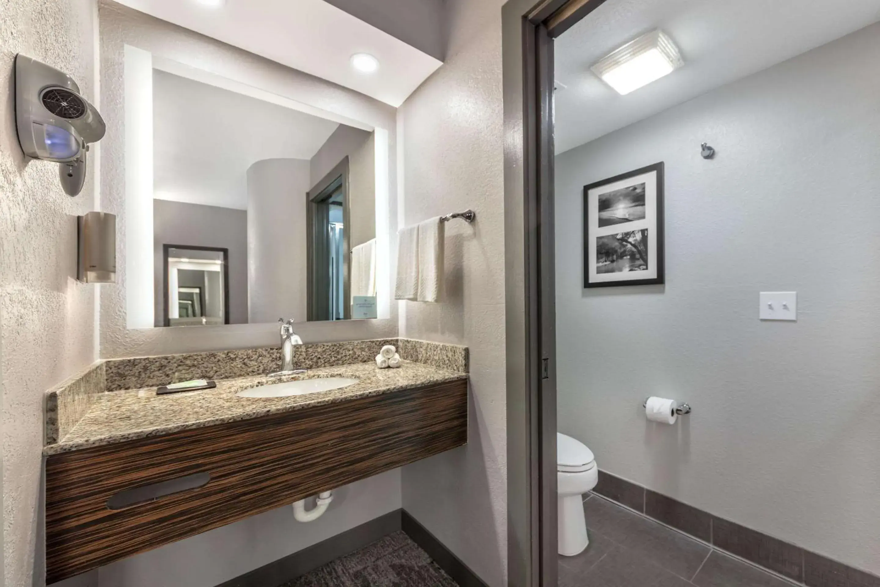 Queen Room in Sleep Inn Miami Airport Queen Room in Sleep Inn Miami Airport