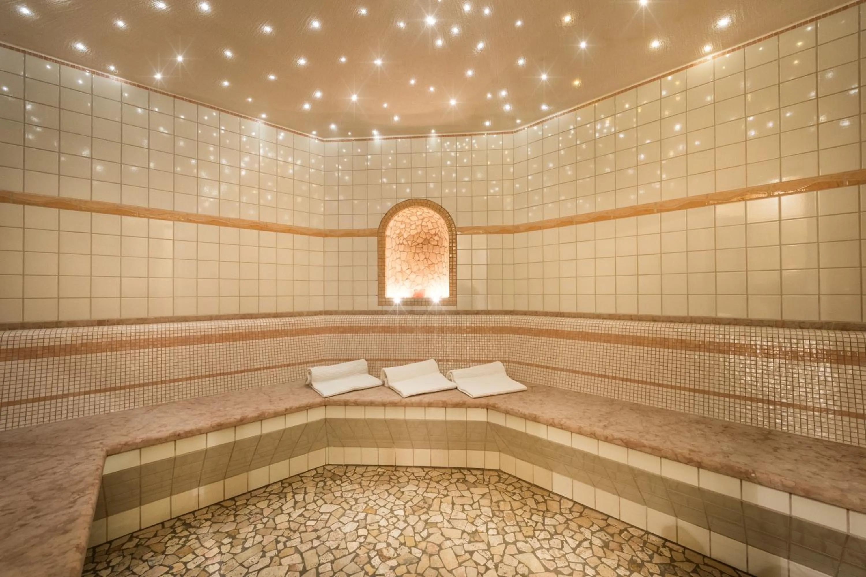 Steam room in Landhaus Fux