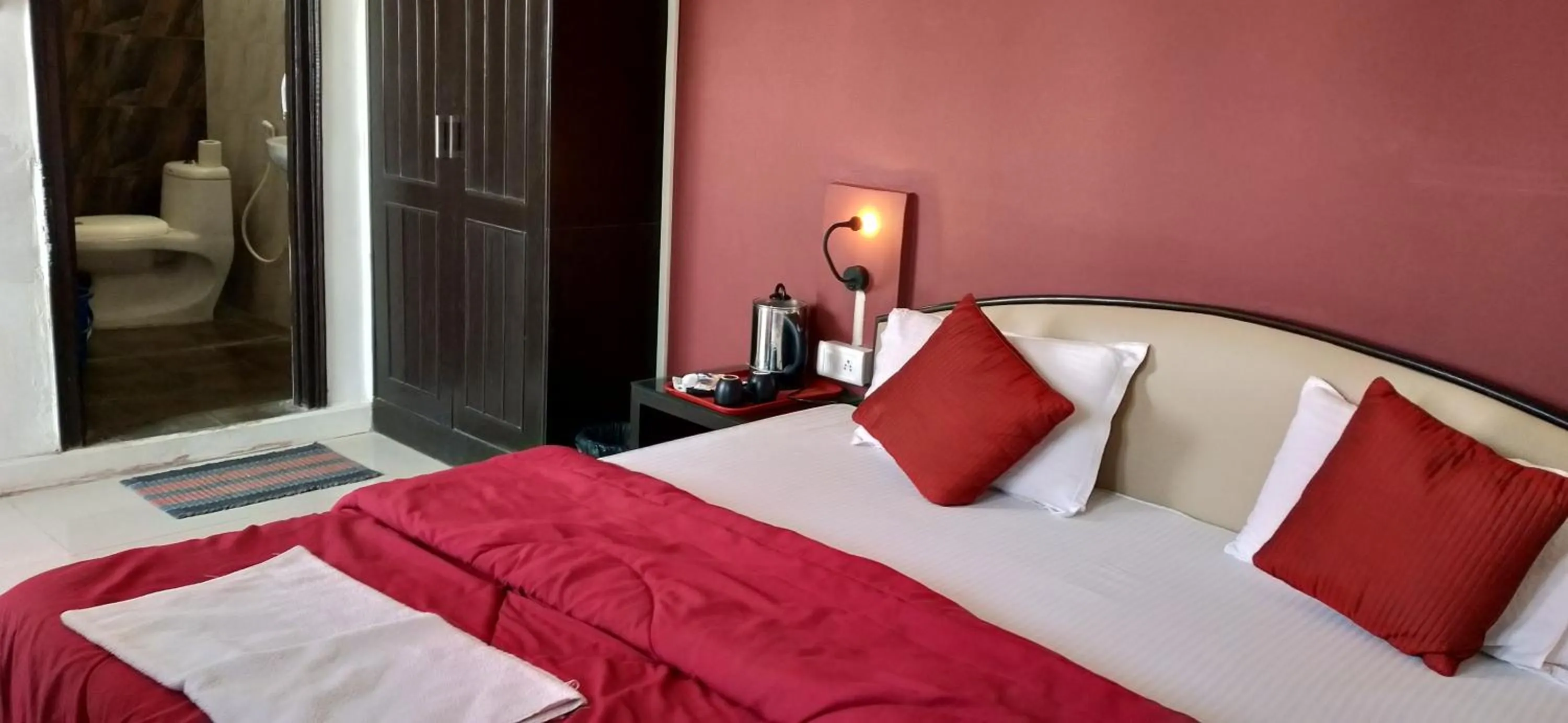 Bed in Joey's Hostel Agra - 200m from Taj Mahal