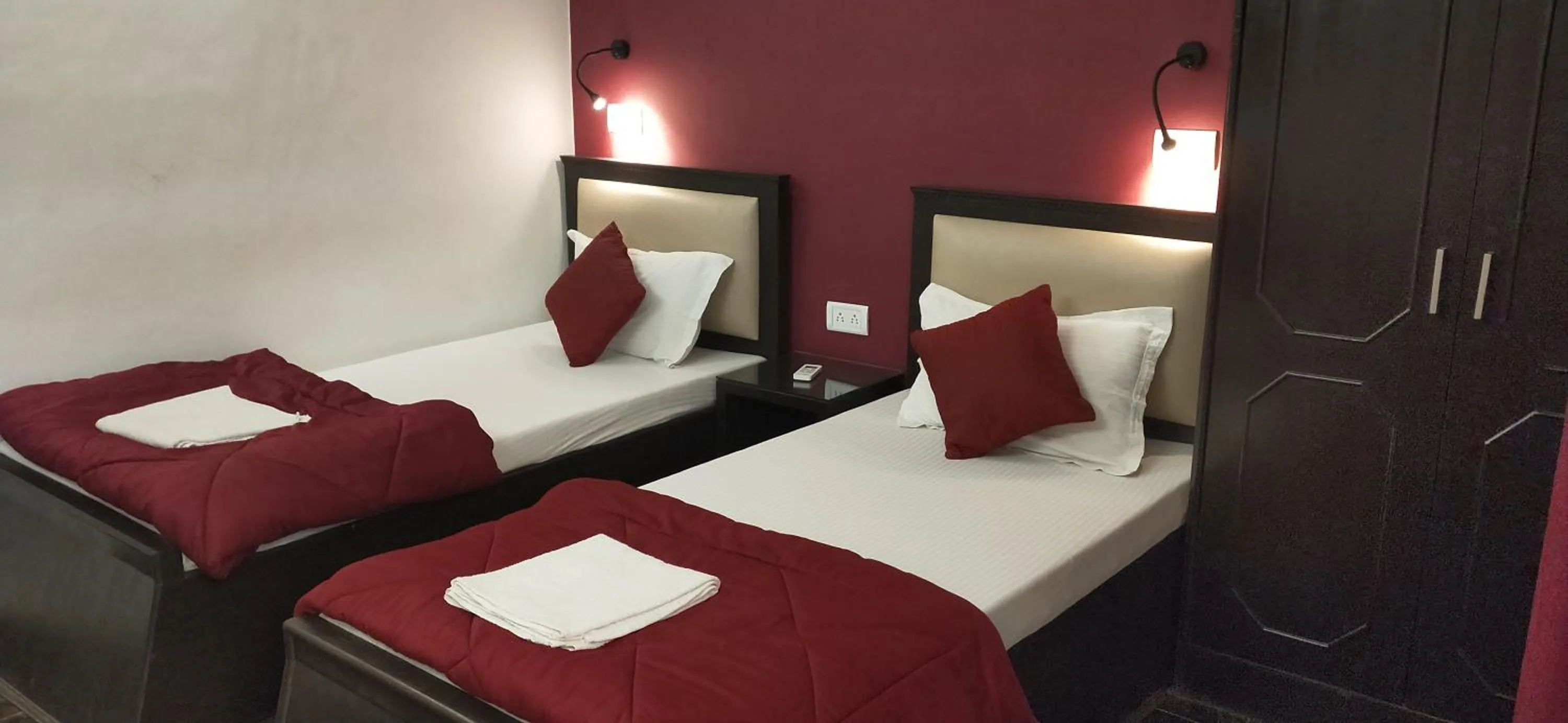 Bed in Joey's Hostel Agra - 200m from Taj Mahal