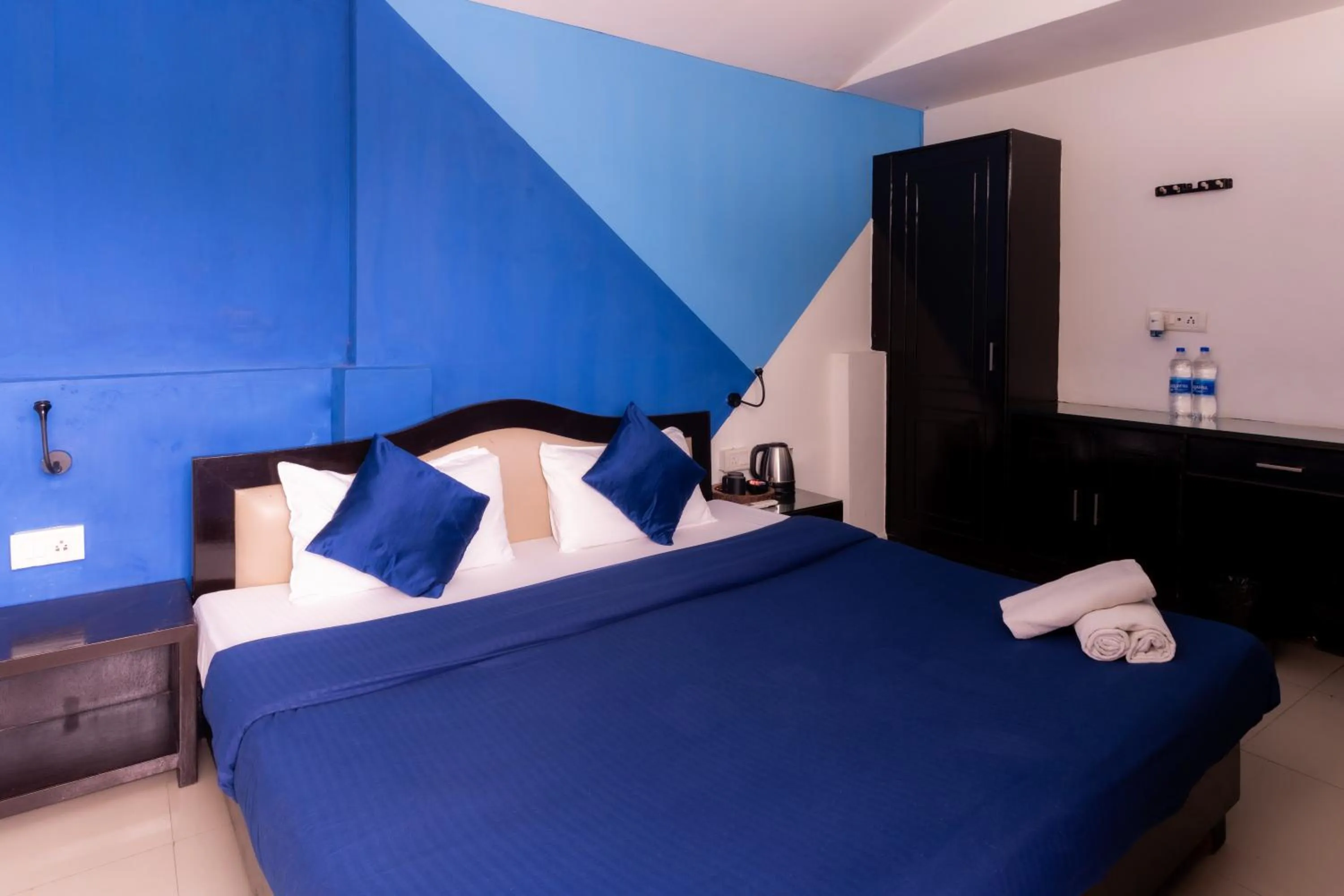 Bedroom, Bed in Joey's Hostel Agra - 200m from Taj Mahal