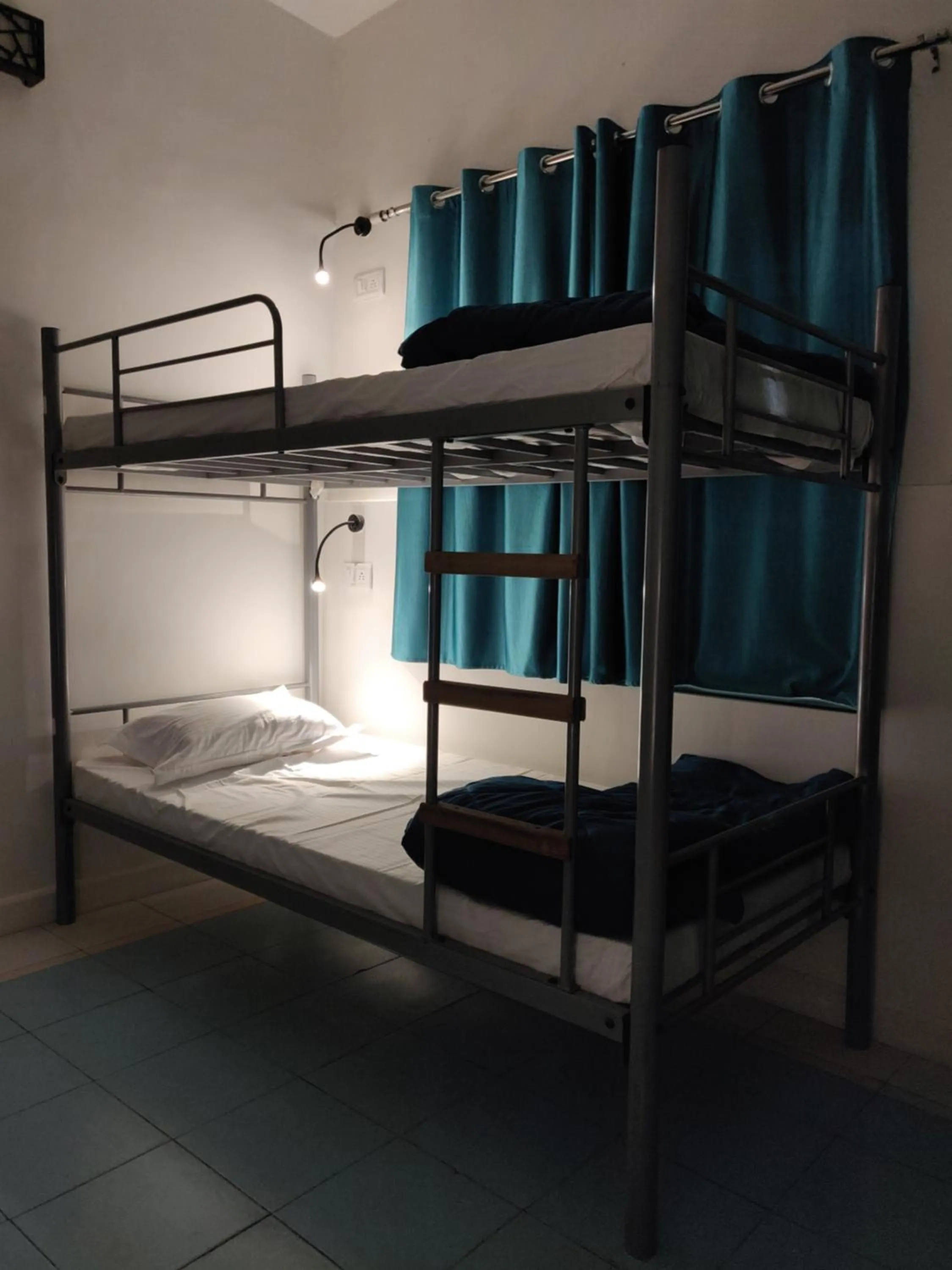 bunk bed, Bed in Joey's Hostel Agra - 200m from Taj Mahal