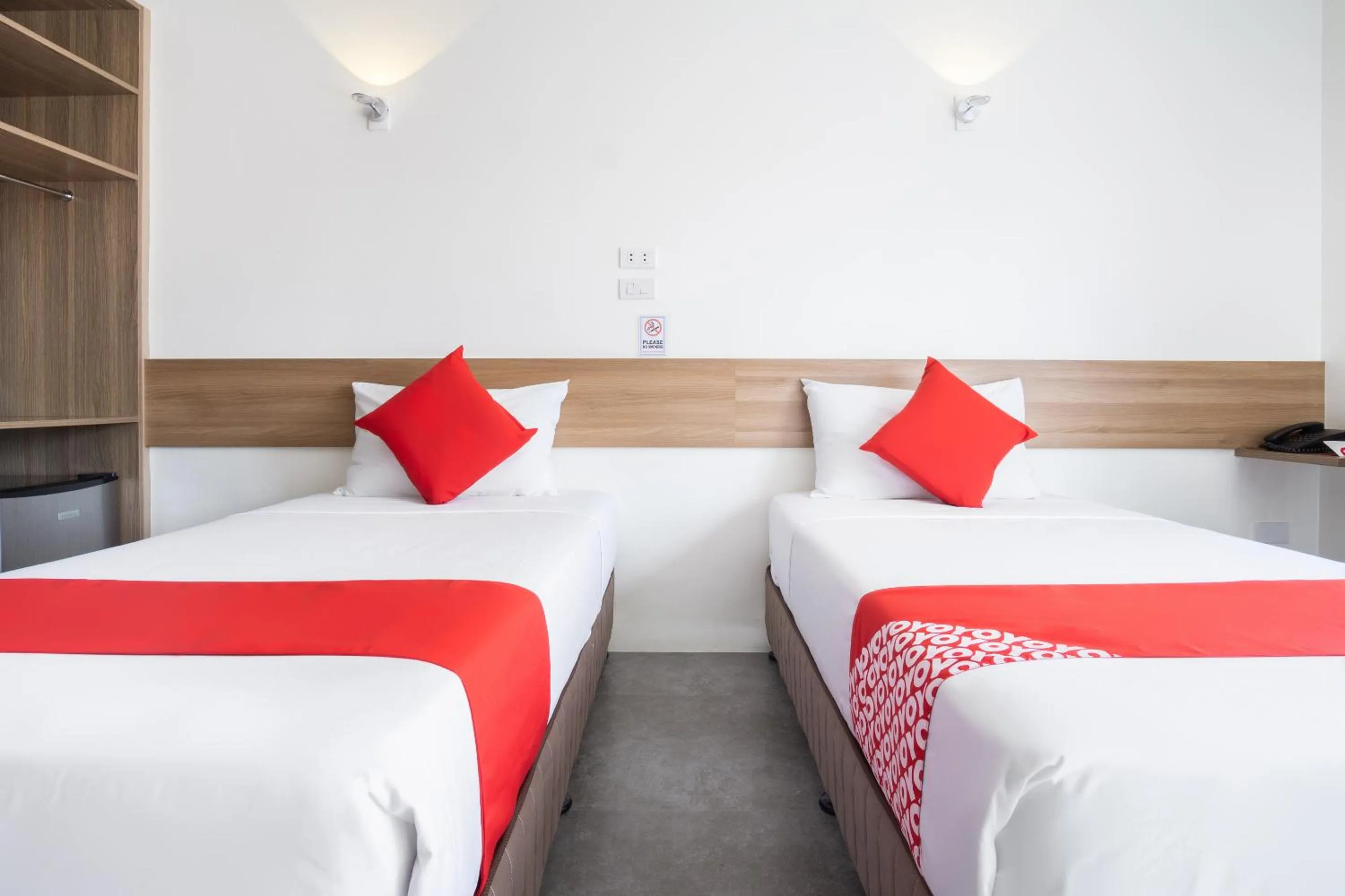 Bedroom, Bed in 18 Suites Cebu