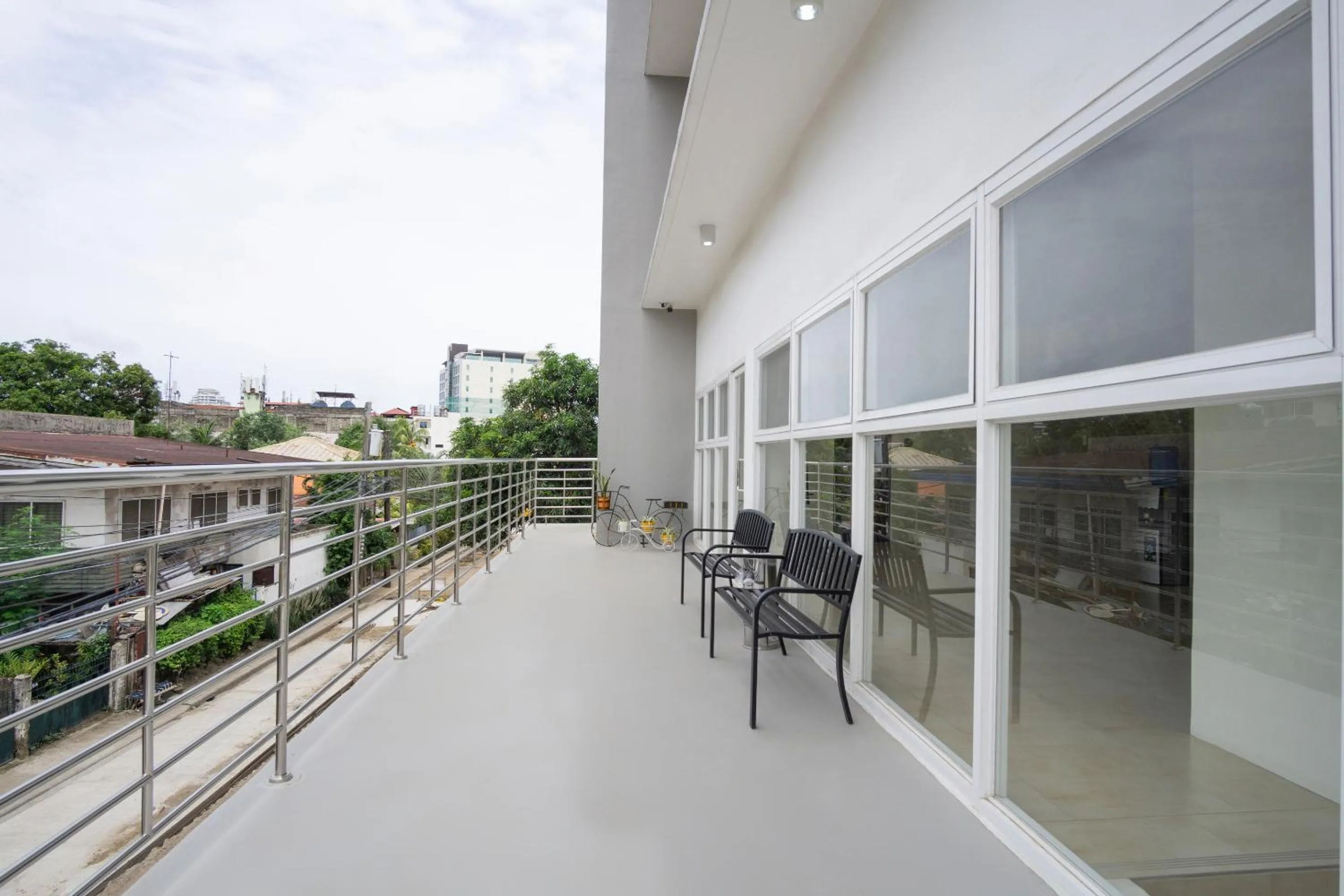 Patio in 18 Suites Cebu