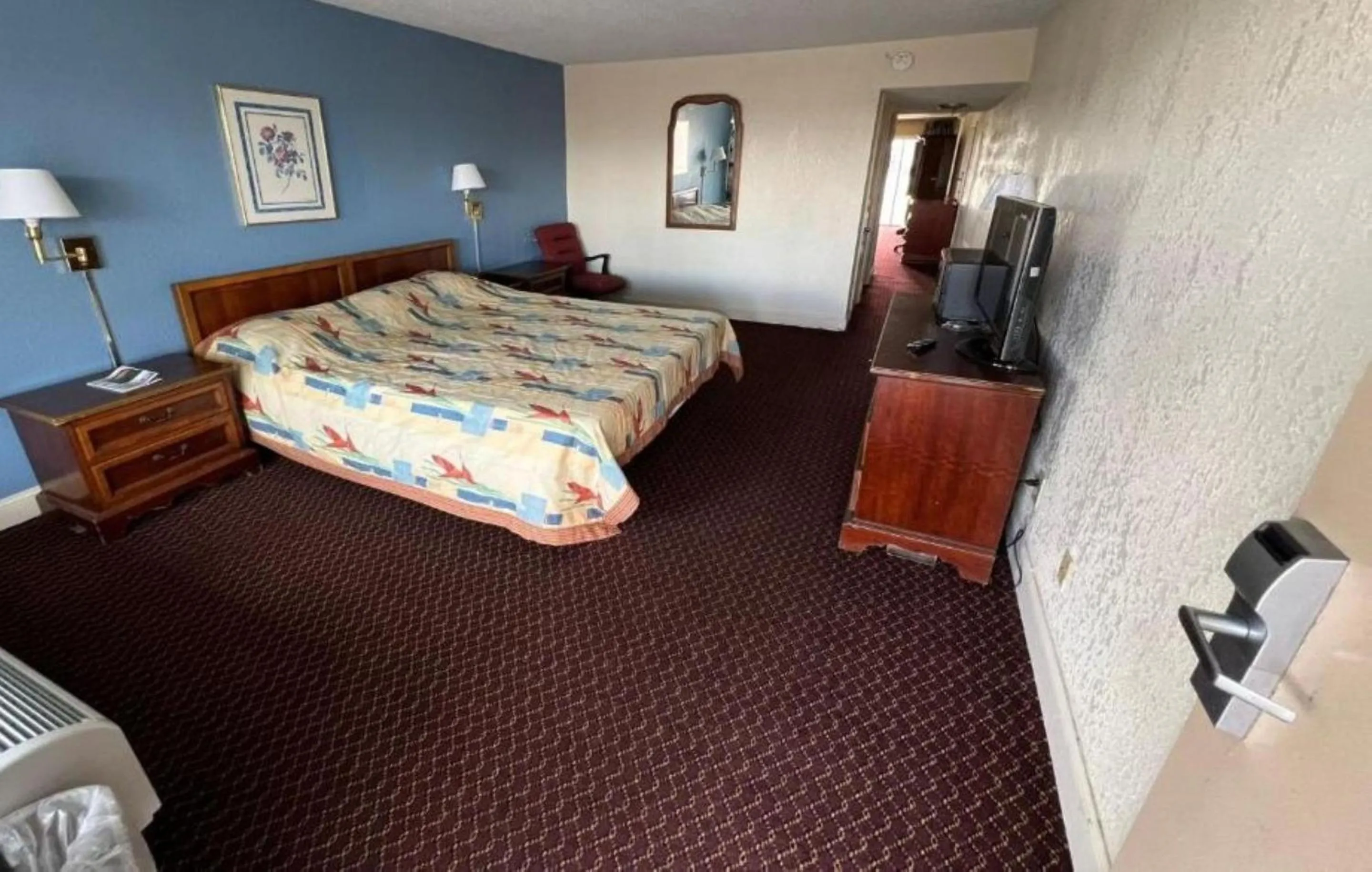 Bedroom, Bed in Super Inn & Suites by OYO Milledgeville
