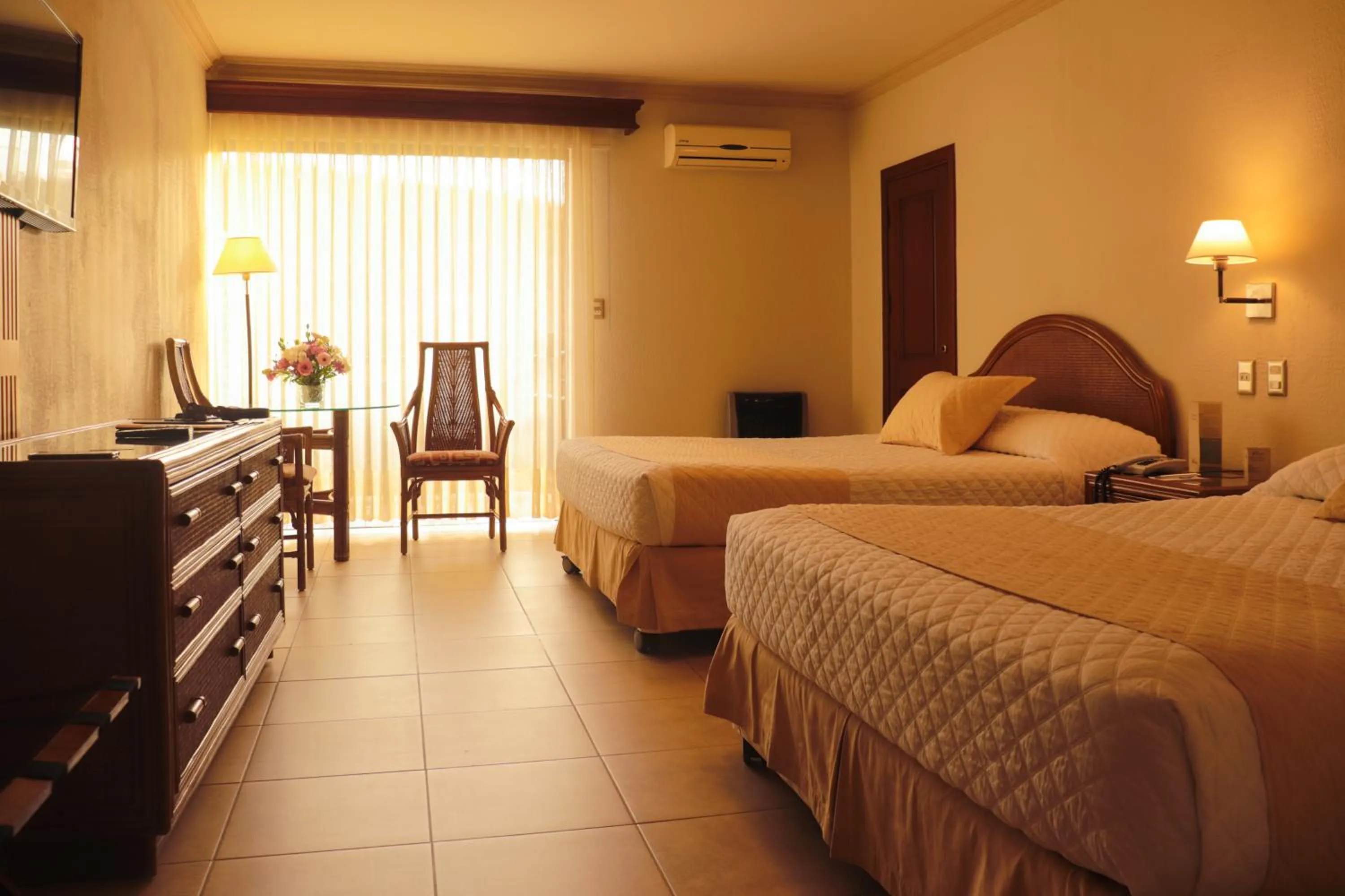 Bed in Hotel Los Parrales