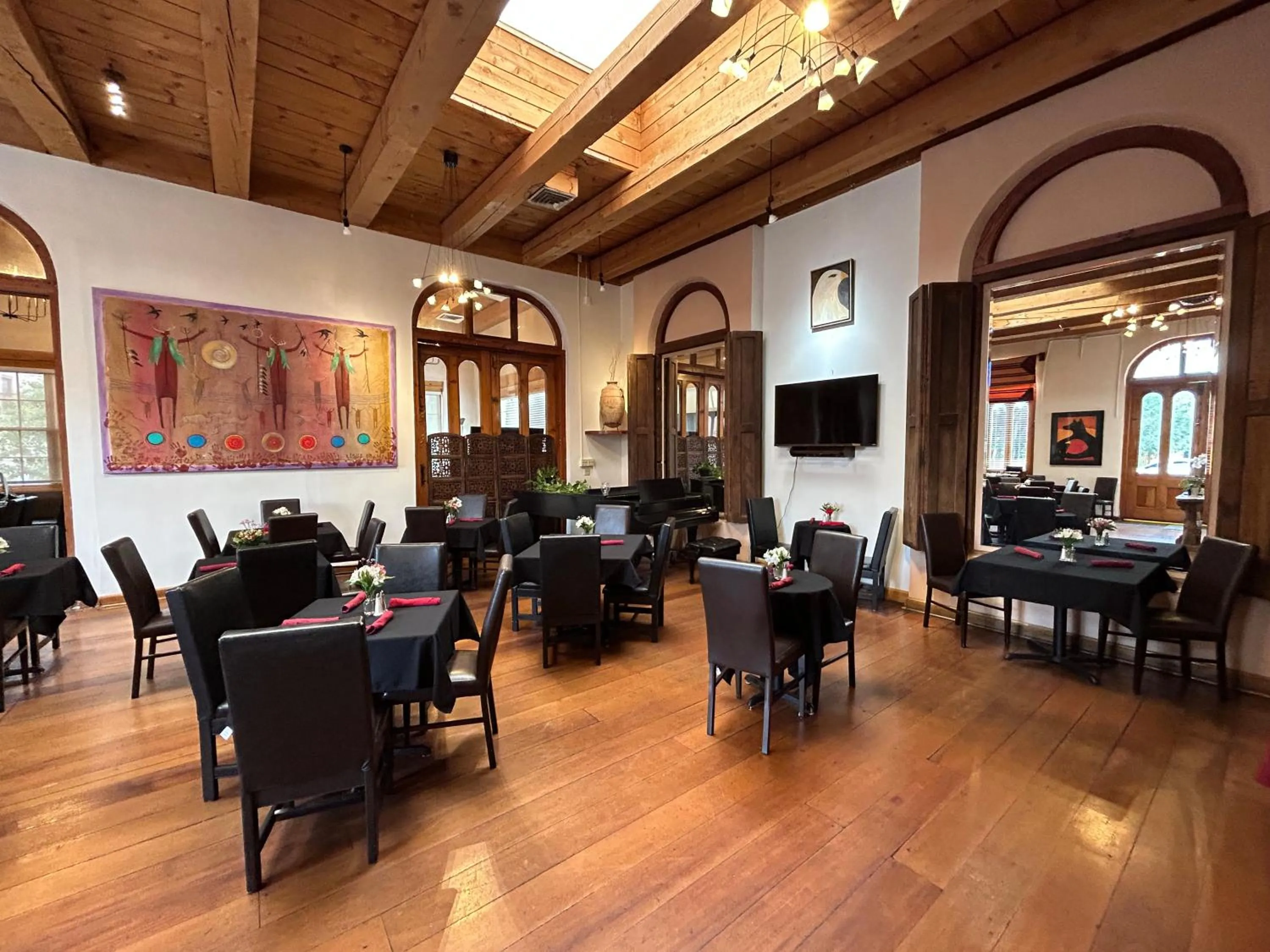 Dining area in Inn at Vanessie