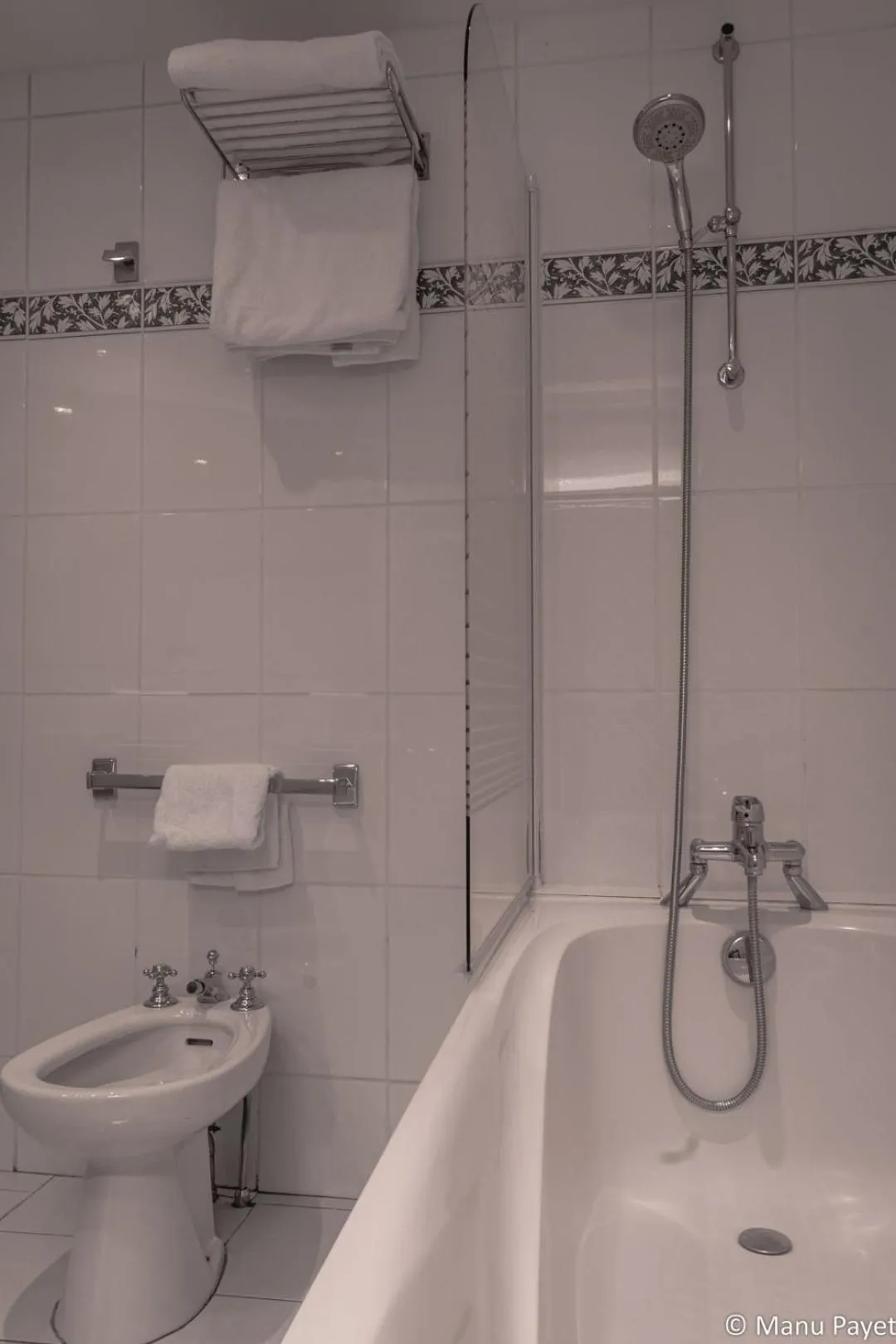 Bathroom in Grand Hotel De La Reine - Place Stanislas