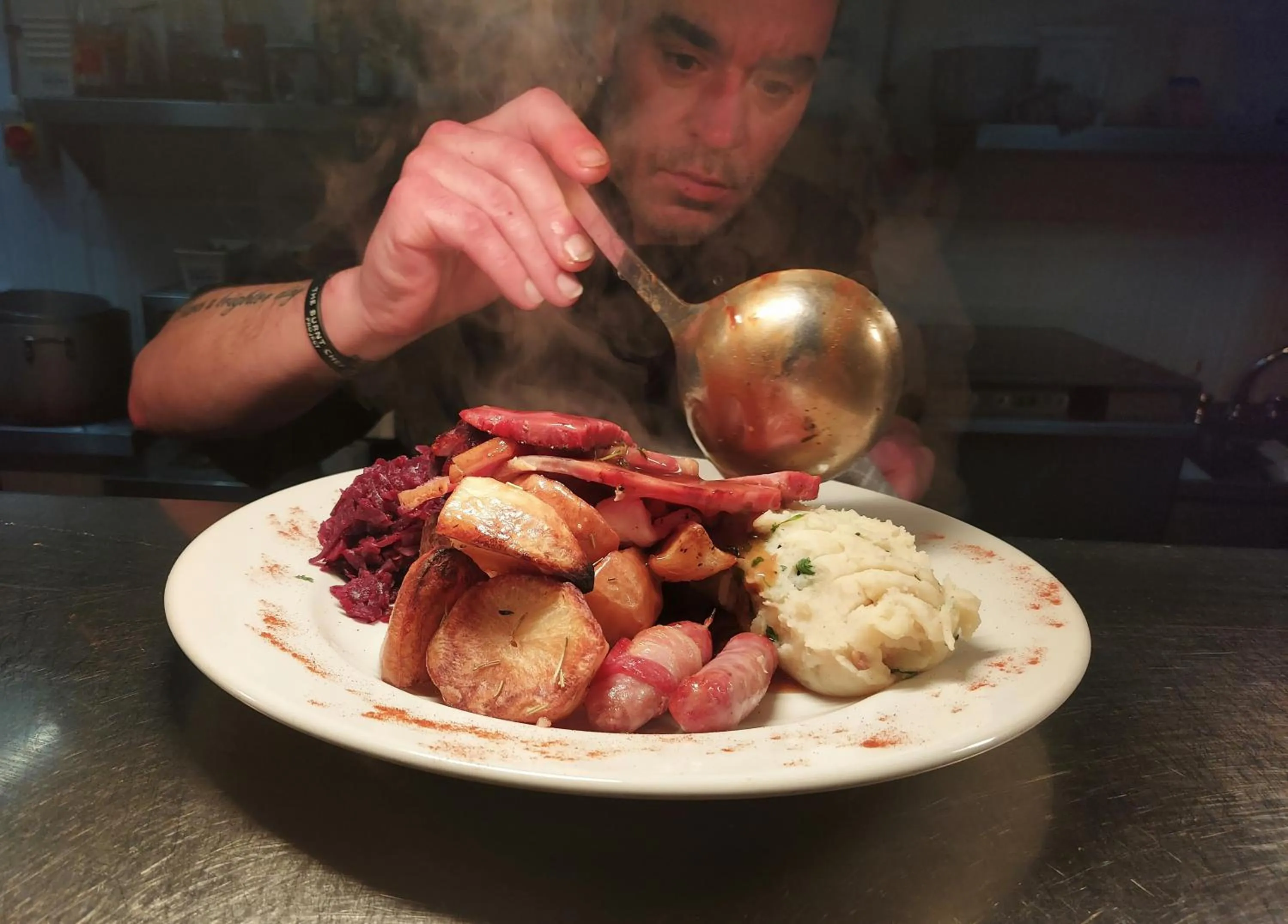 Food and drinks in Trawden Arms Community Owned Pub