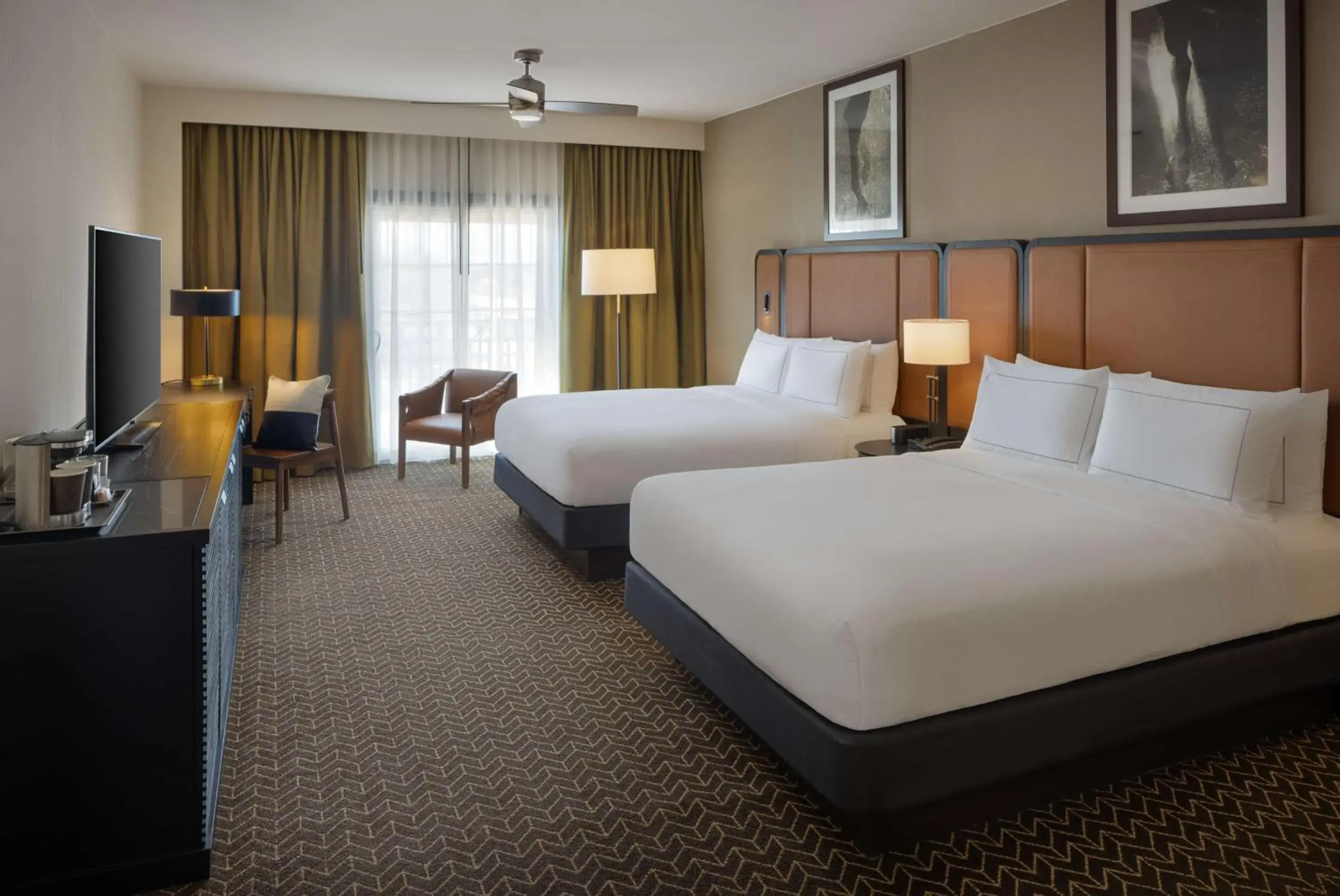 Junior Suite with Two Double Beds in DoubleTree Suites by Hilton Lexington Junior Suite with Two Double Beds in DoubleTree Suites by Hilton Lexington