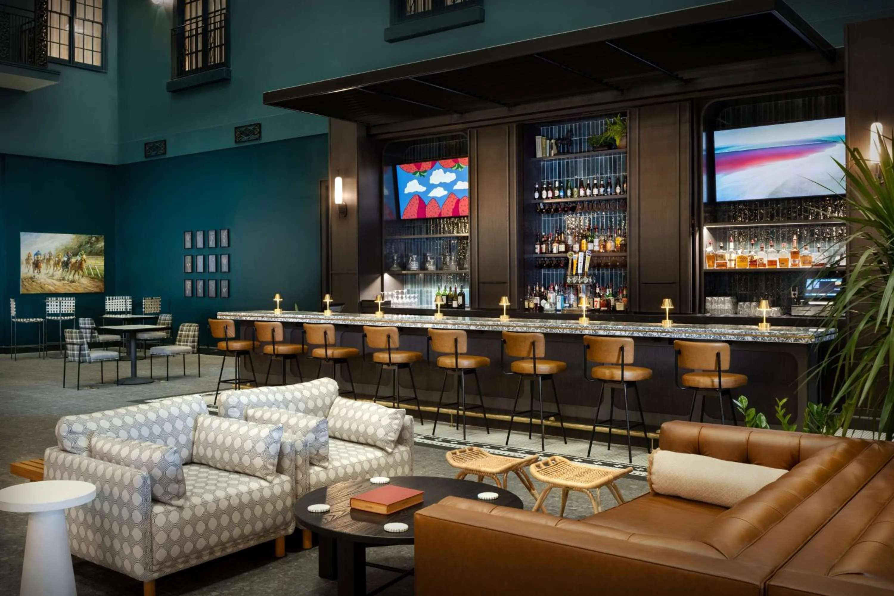 Restaurant/places to eat in DoubleTree Suites by Hilton Lexington