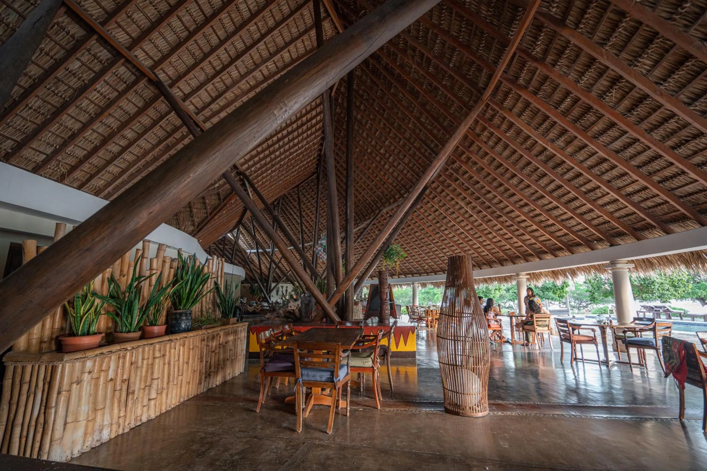 Restaurant/places to eat in Punta Teonoste Beach Resort