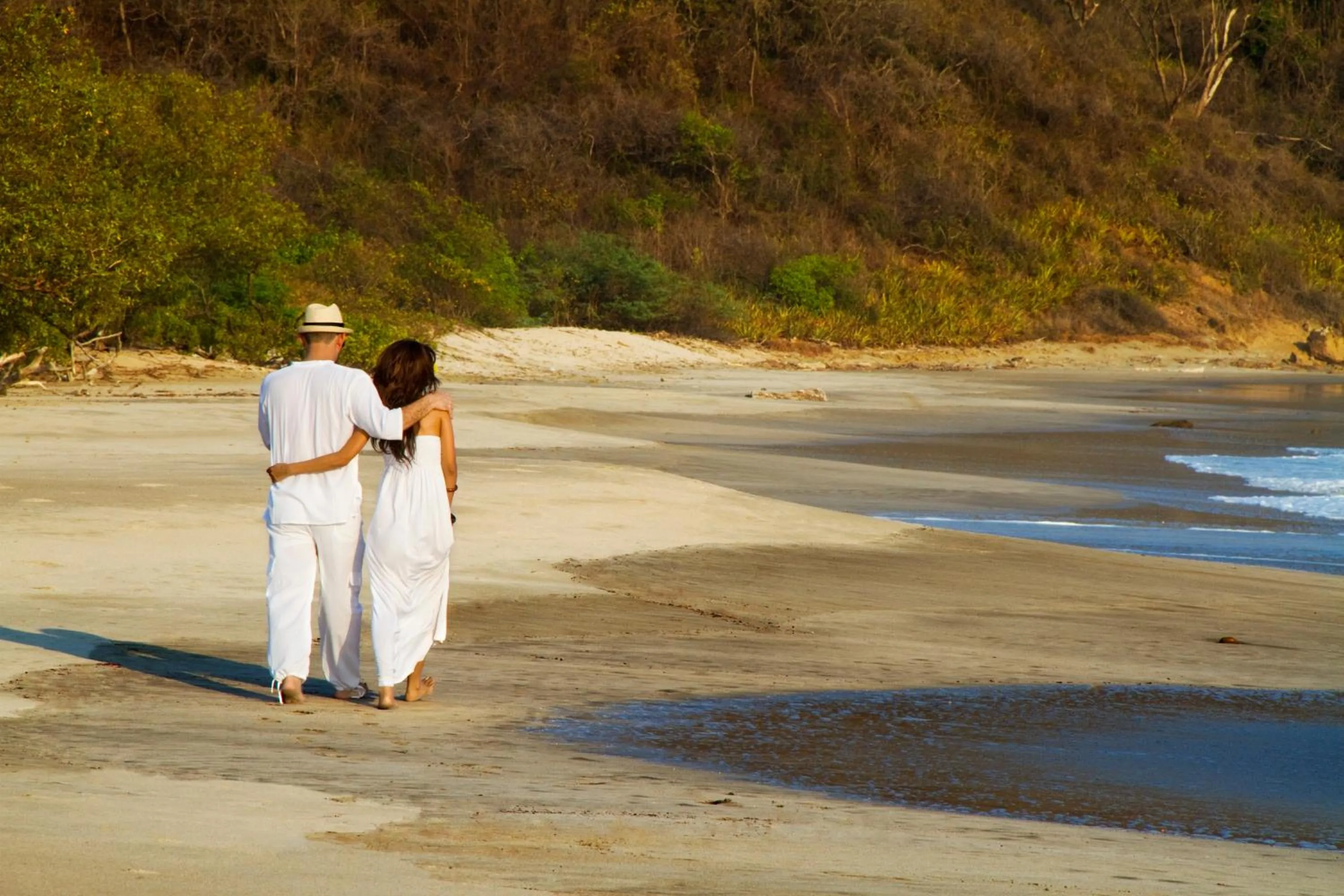 People in Punta Teonoste Beach Resort