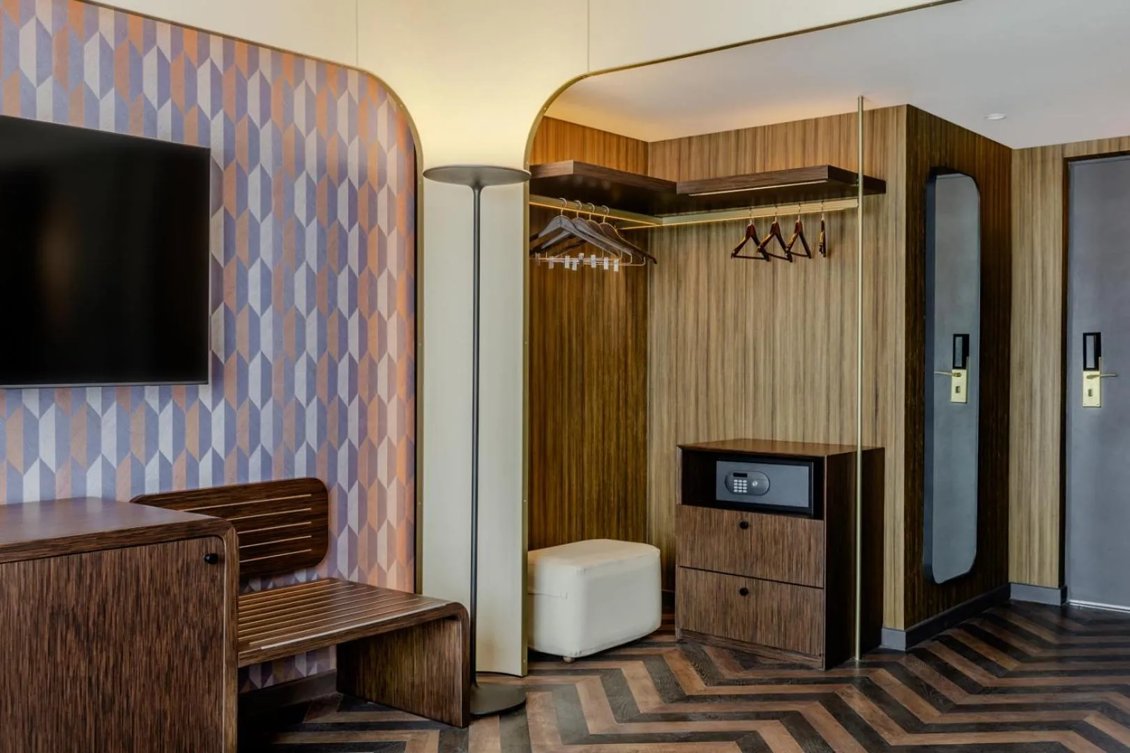 wardrobe in Recoleta Grand, Buenos Aires, a Tribute Portfolio Hotel