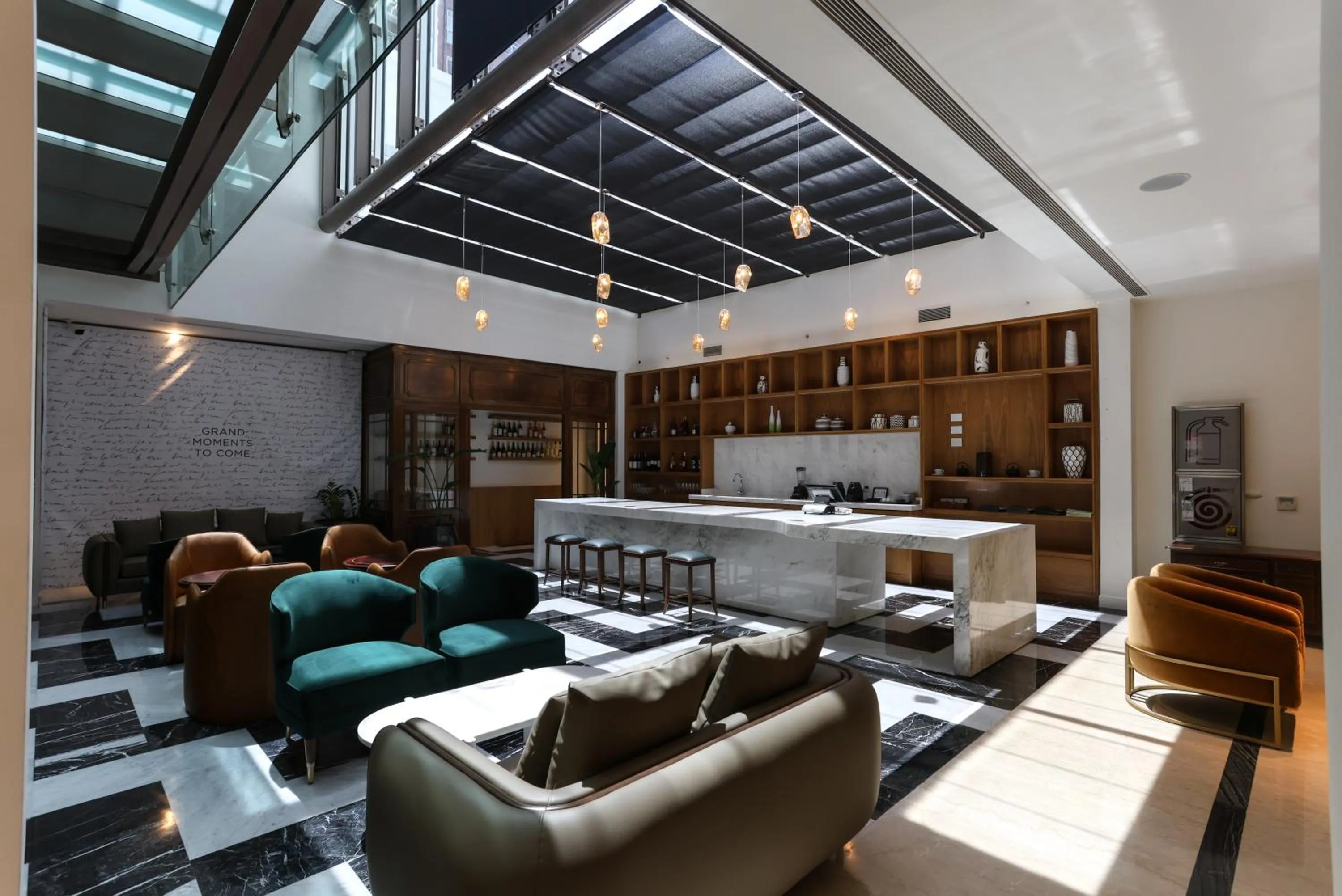 Lounge or bar in Recoleta Grand, Buenos Aires, a Tribute Portfolio Hotel