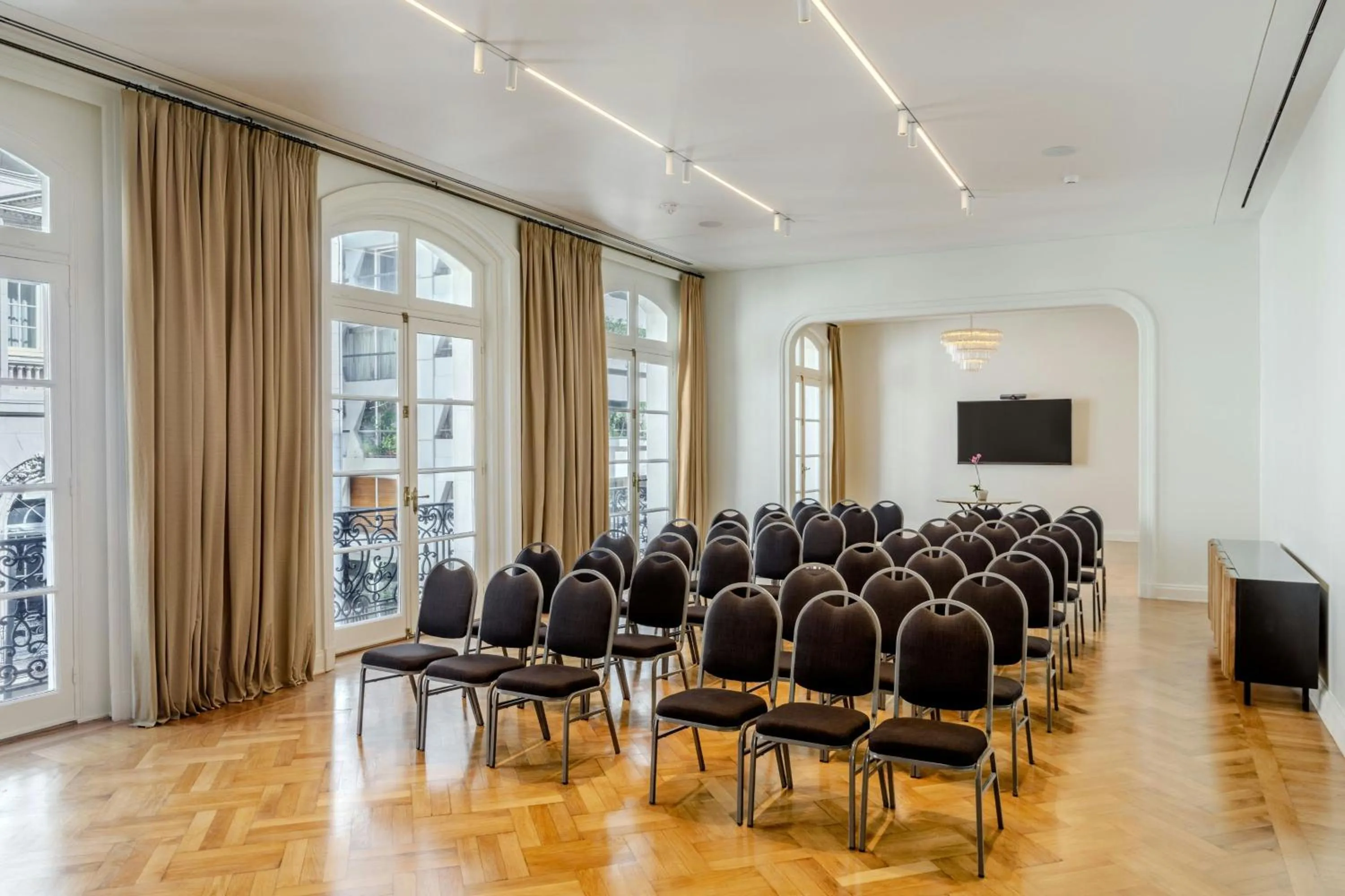 Meeting/conference room in Recoleta Grand, Buenos Aires, a Tribute Portfolio Hotel