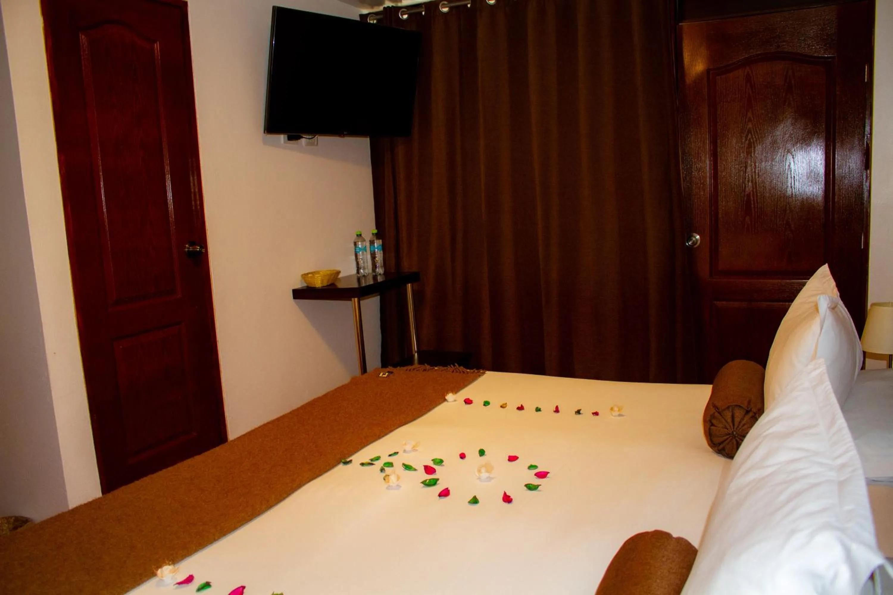 TV and multimedia in Hotel Retama Machupicchu