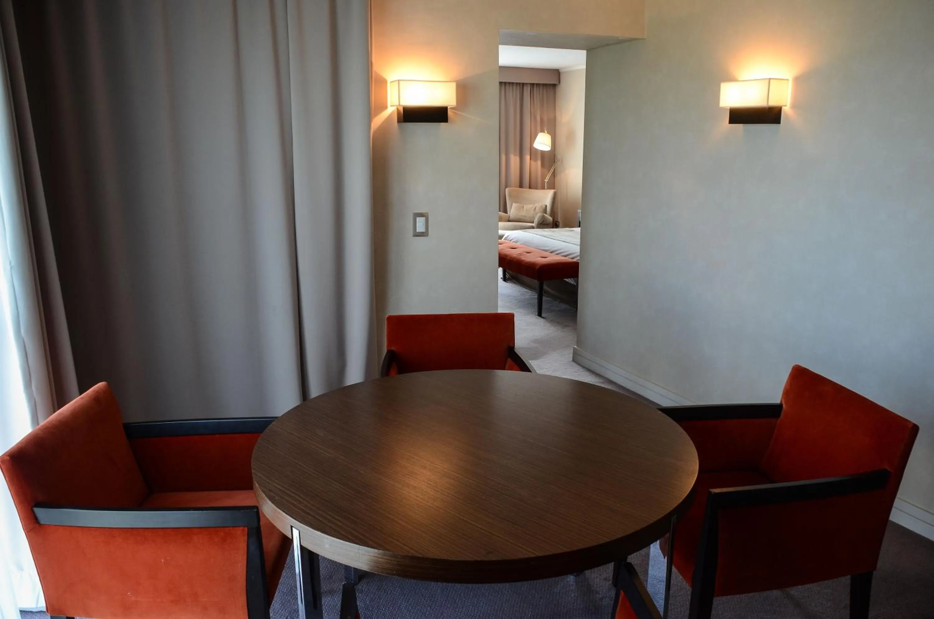 Lobby or reception, Bed in Howard Johnson Plaza Resort & Casino Mayorazgo