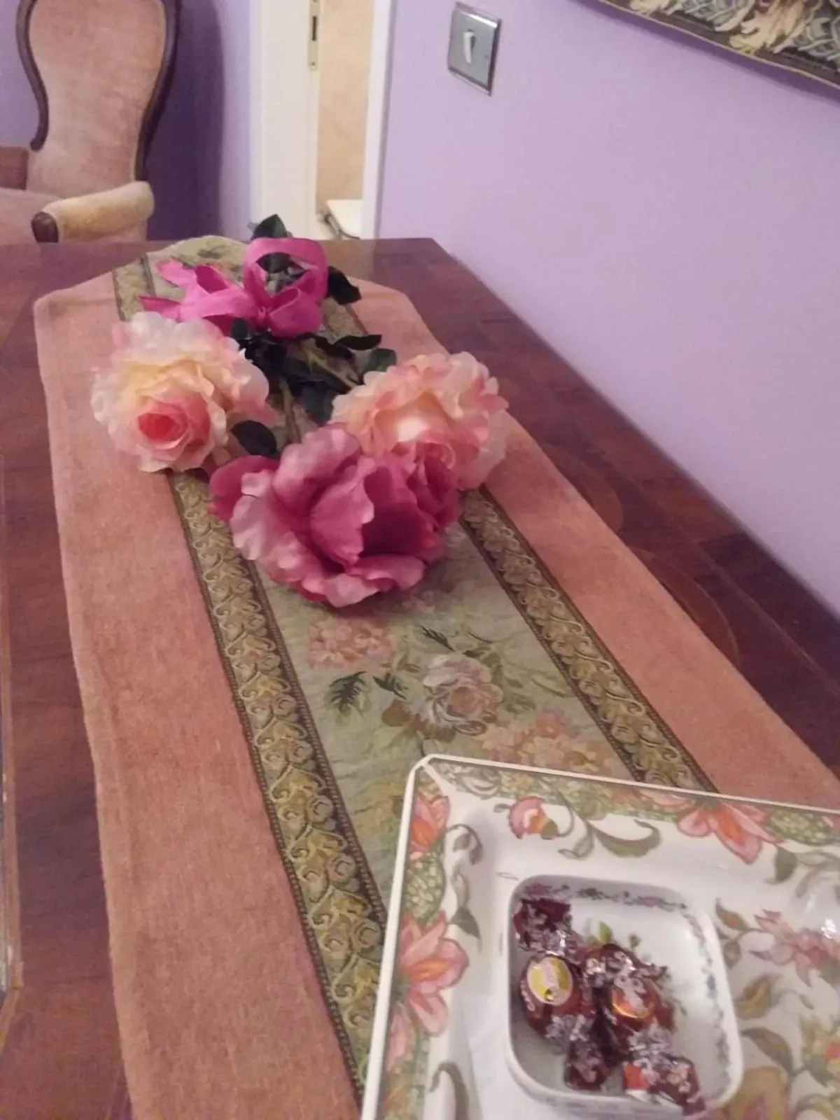 Decorative detail in Maison Lavande