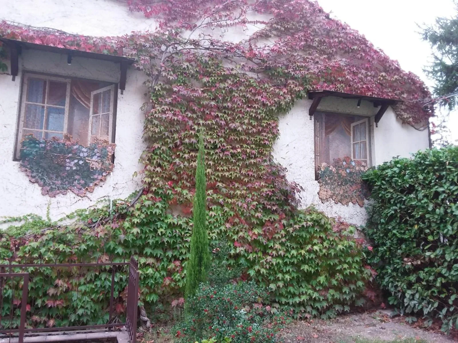 Property building in Maison Lavande