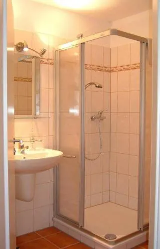 Shower in Altes Doktorhaus - Hotel Garni