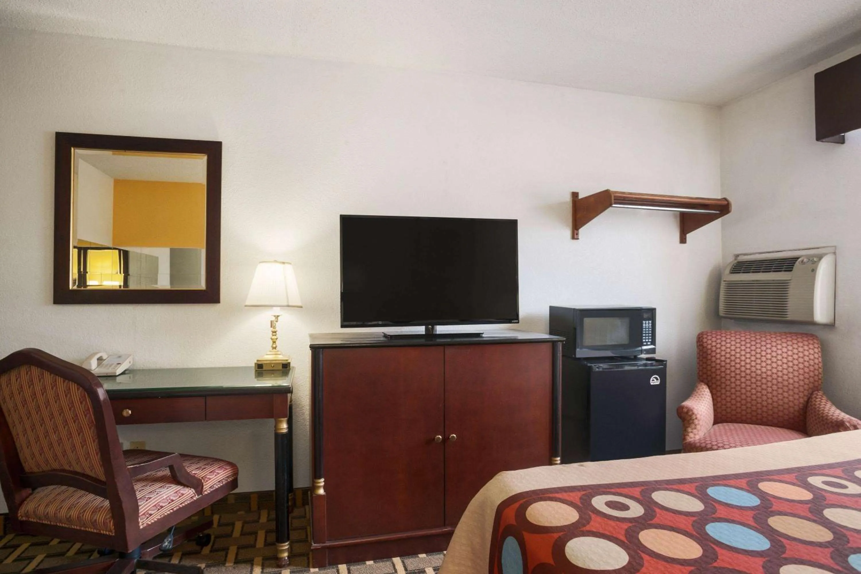 Bed in Brookville Inn