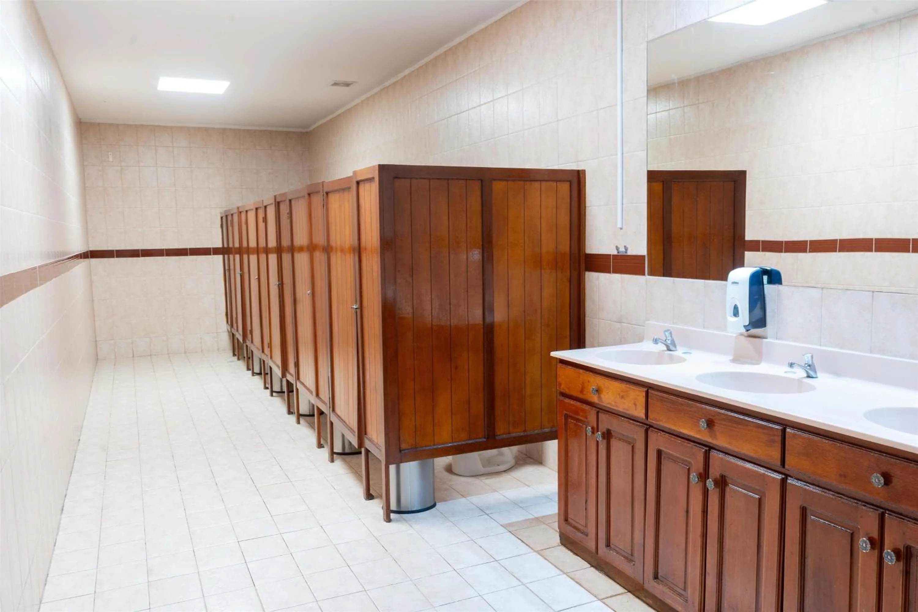 Meeting/conference room in Best Western Las Mercedes Airport