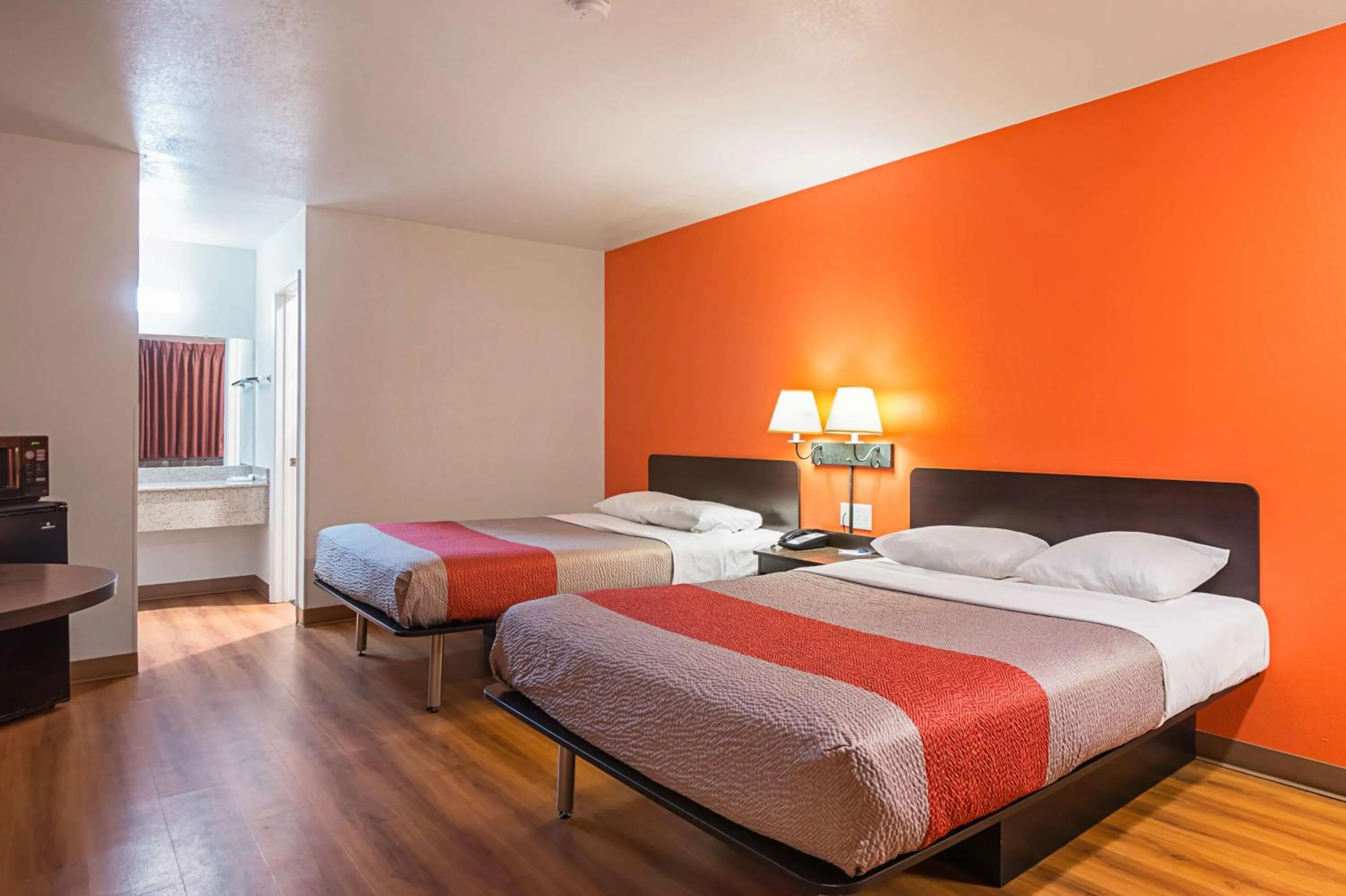 Photo of the whole room, Bed in Motel 6-Safford, AZ