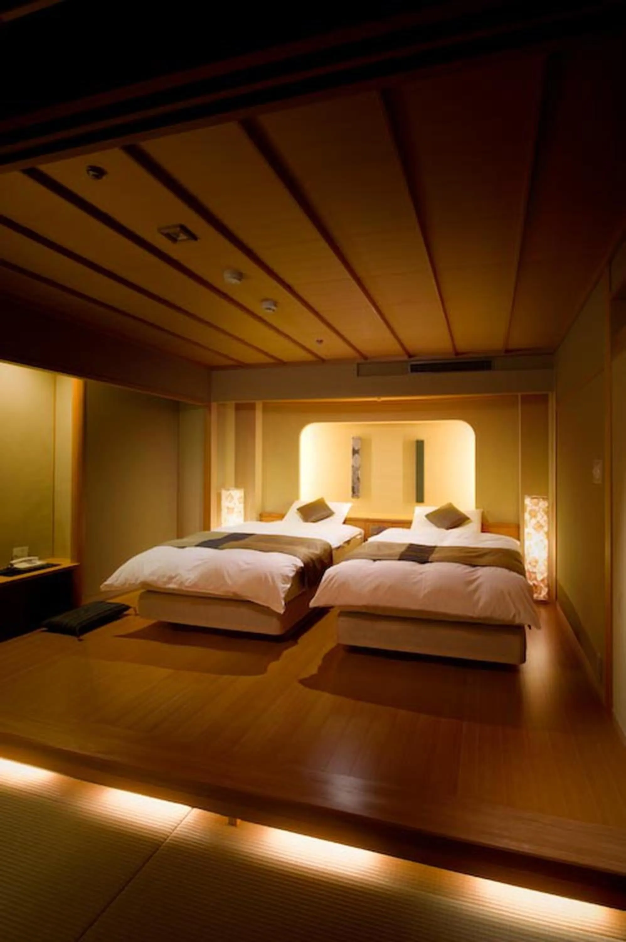 Bed in Oku Yugawara SANSUIROU