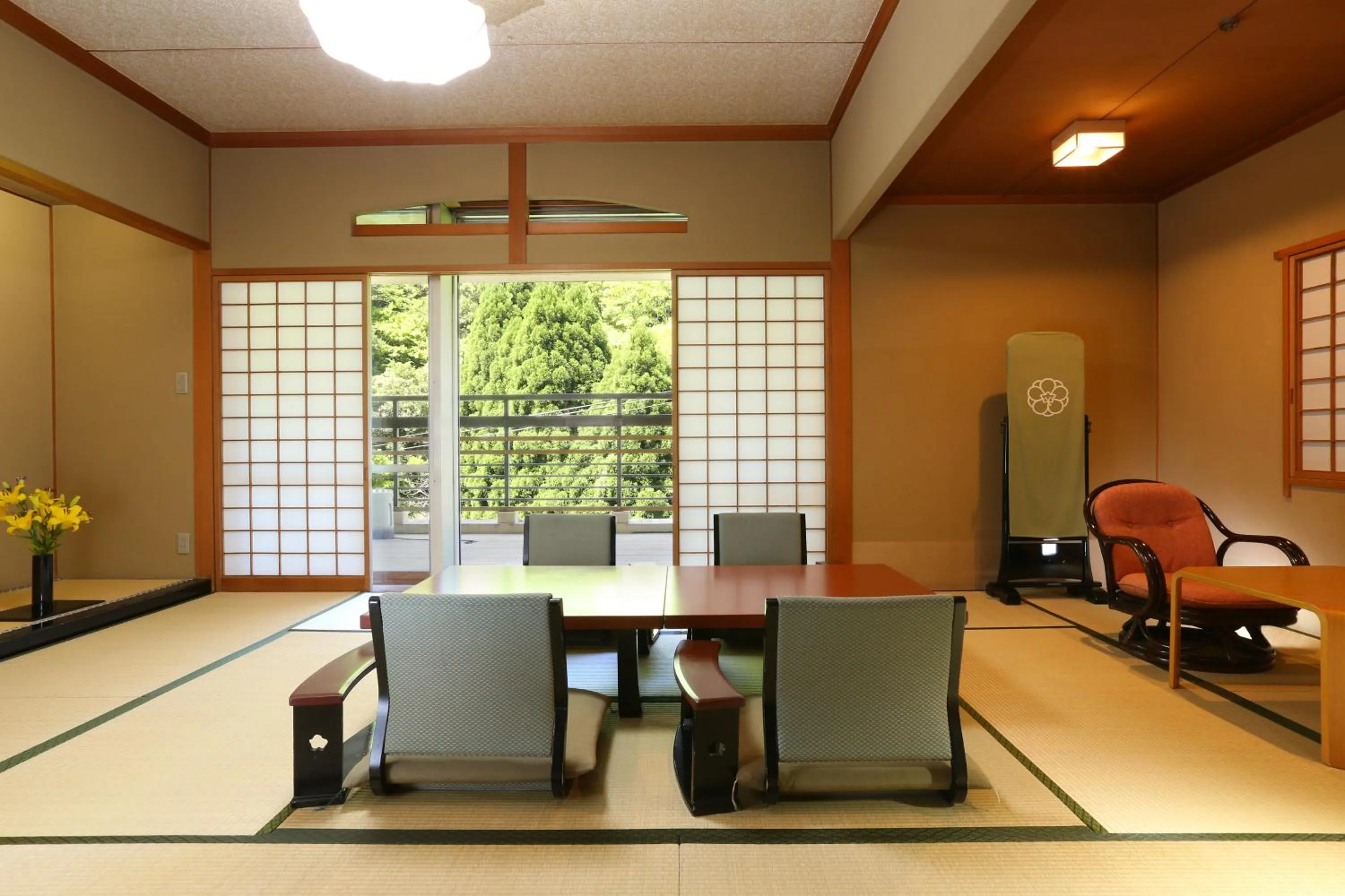 Photo of the whole room in Oku Yugawara SANSUIROU