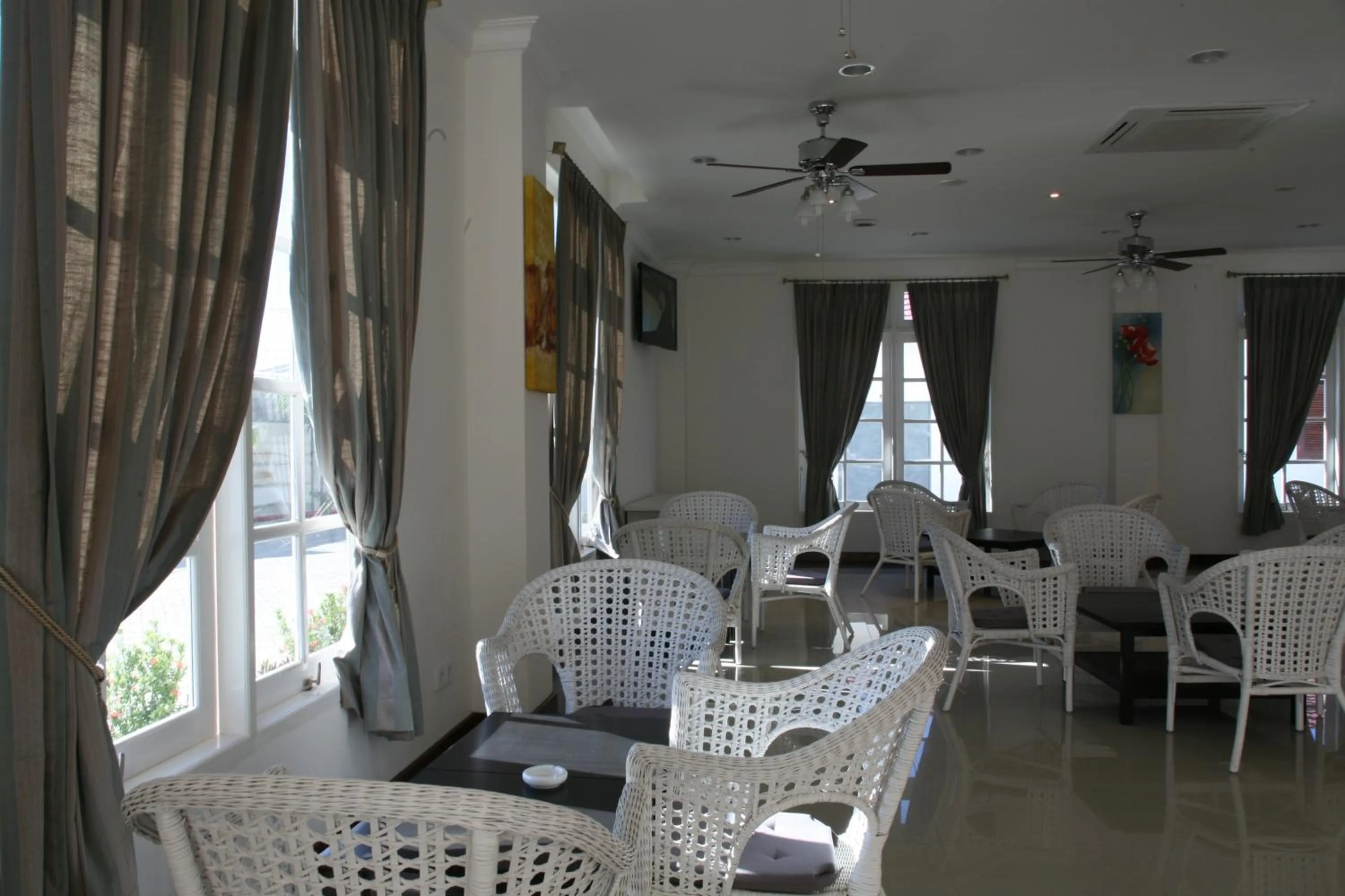 Lounge or bar in Hotel The Ramelau