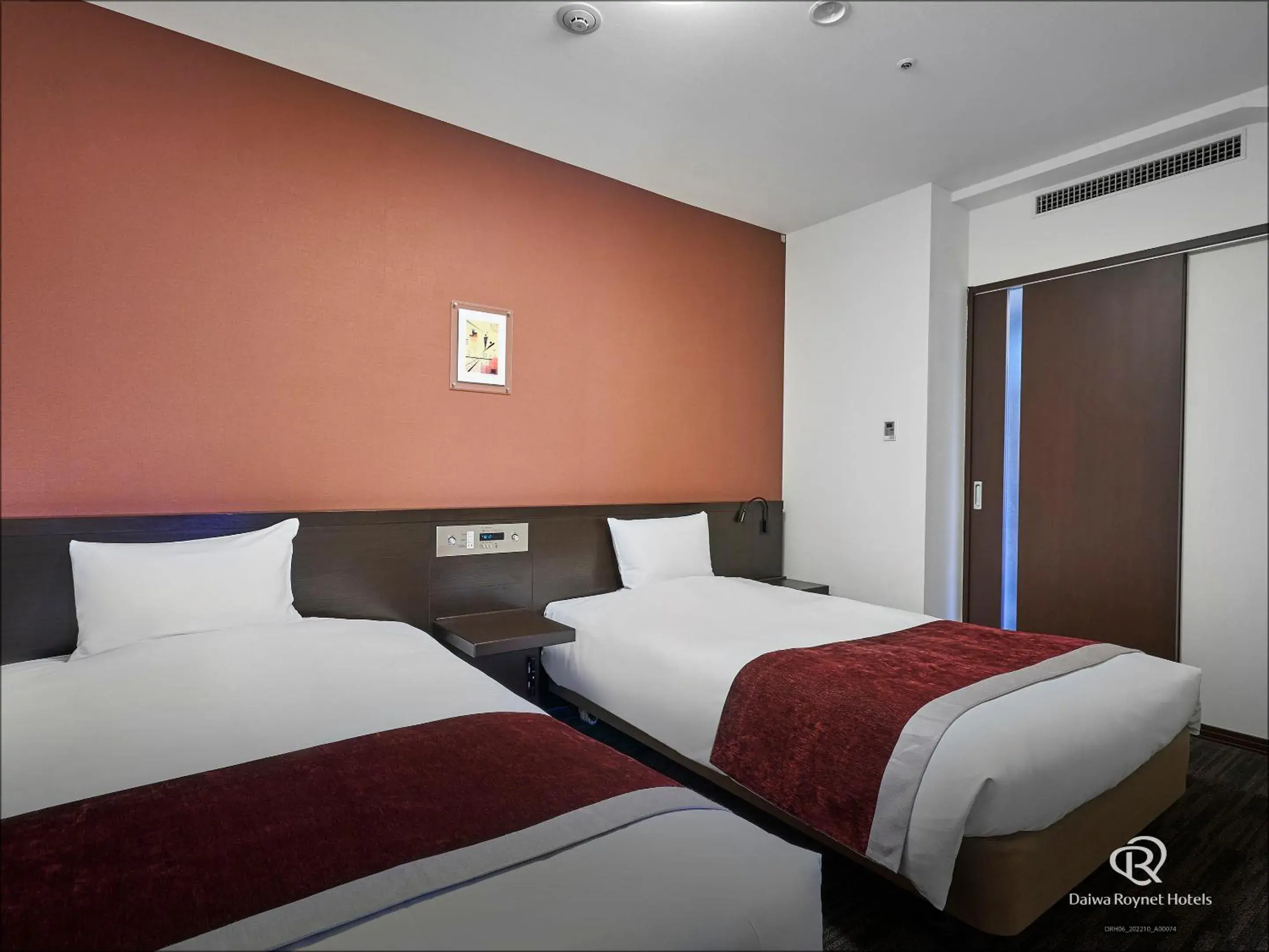 Junior Suite Room - Smoking in Daiwa Roynet Hotel Okayama Ekimae Junior Suite Room - Smoking in Daiwa Roynet Hotel Okayama Ekimae