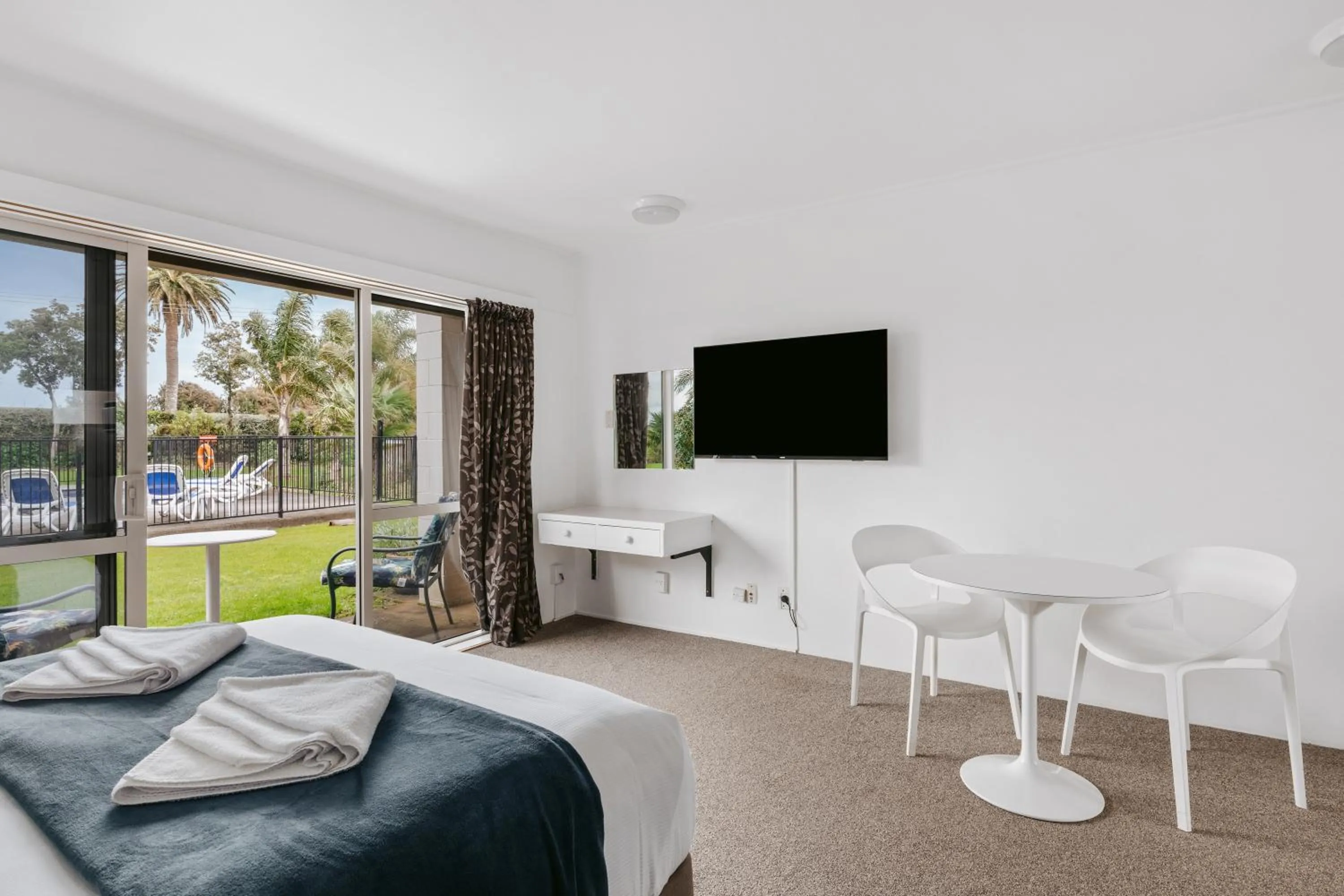 Bedroom in Avalon Motel Thames - Wenzel Motels