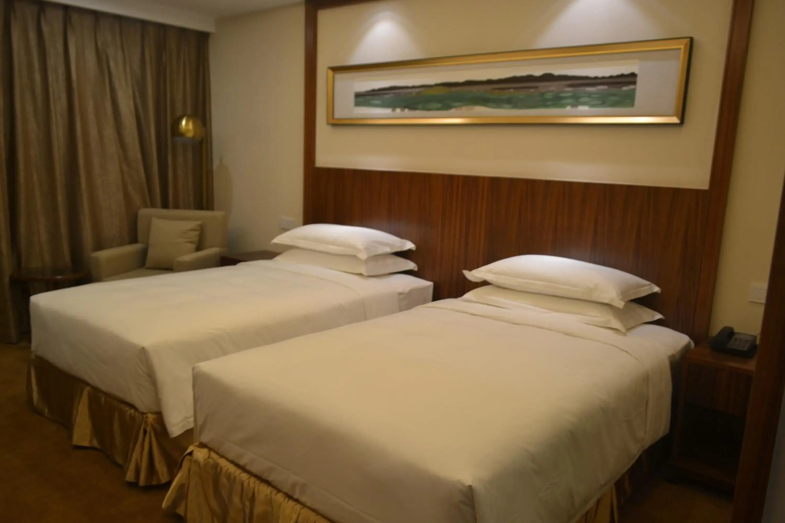 Superior Twin Room - single occupancy in Hotel Kaloum Superior Twin Room - single occupancy in Hotel Kaloum