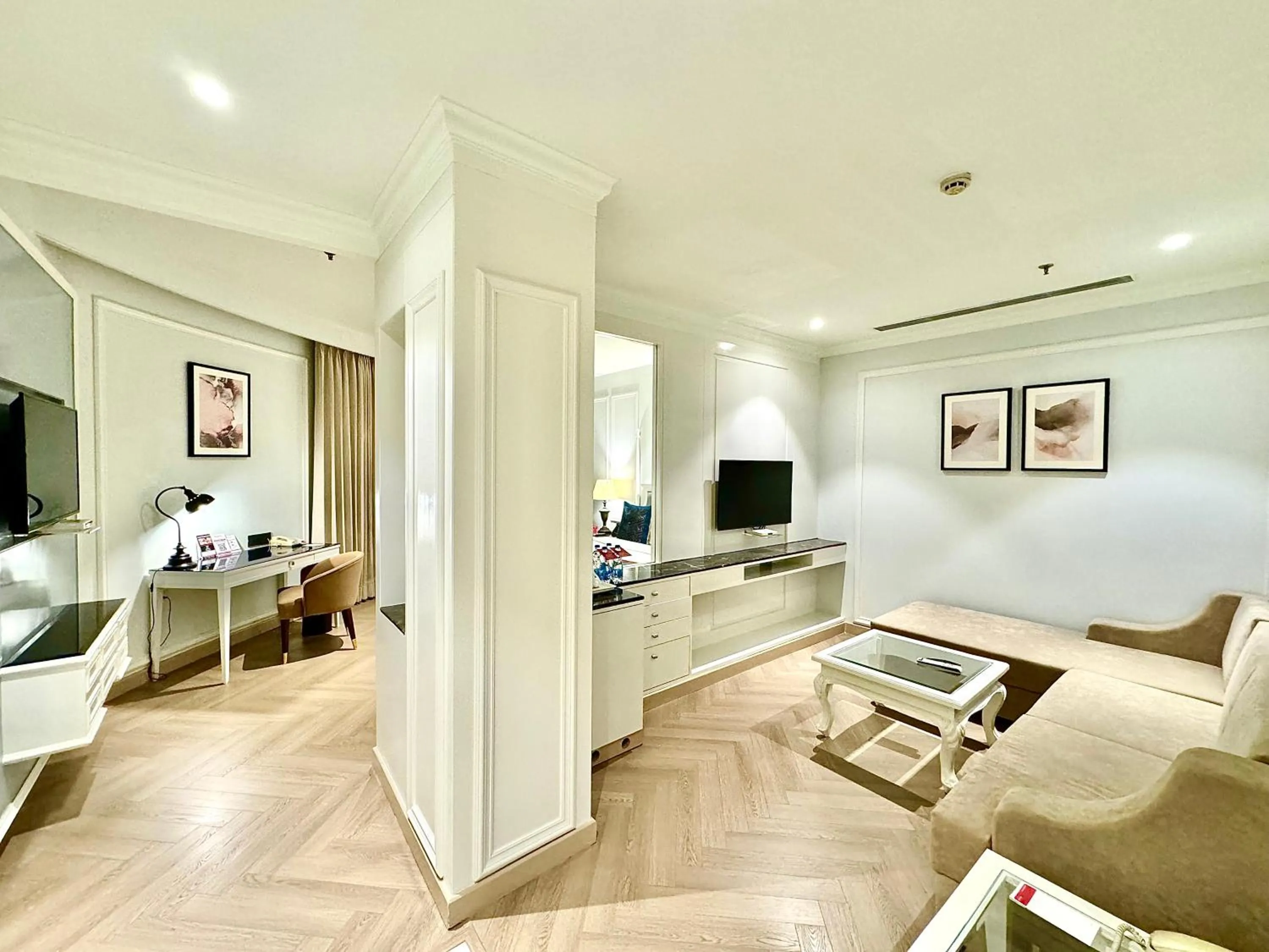 Communal lounge/ TV room in Ramada by Wyndham Jalandhar City Center