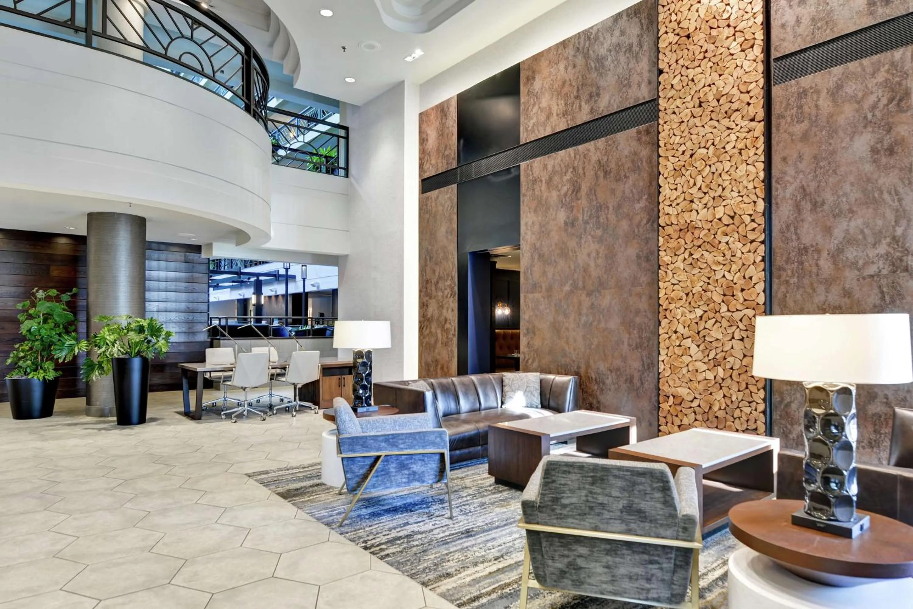 Lobby or reception in Embassy Suites by Hilton Minneapolis Airport