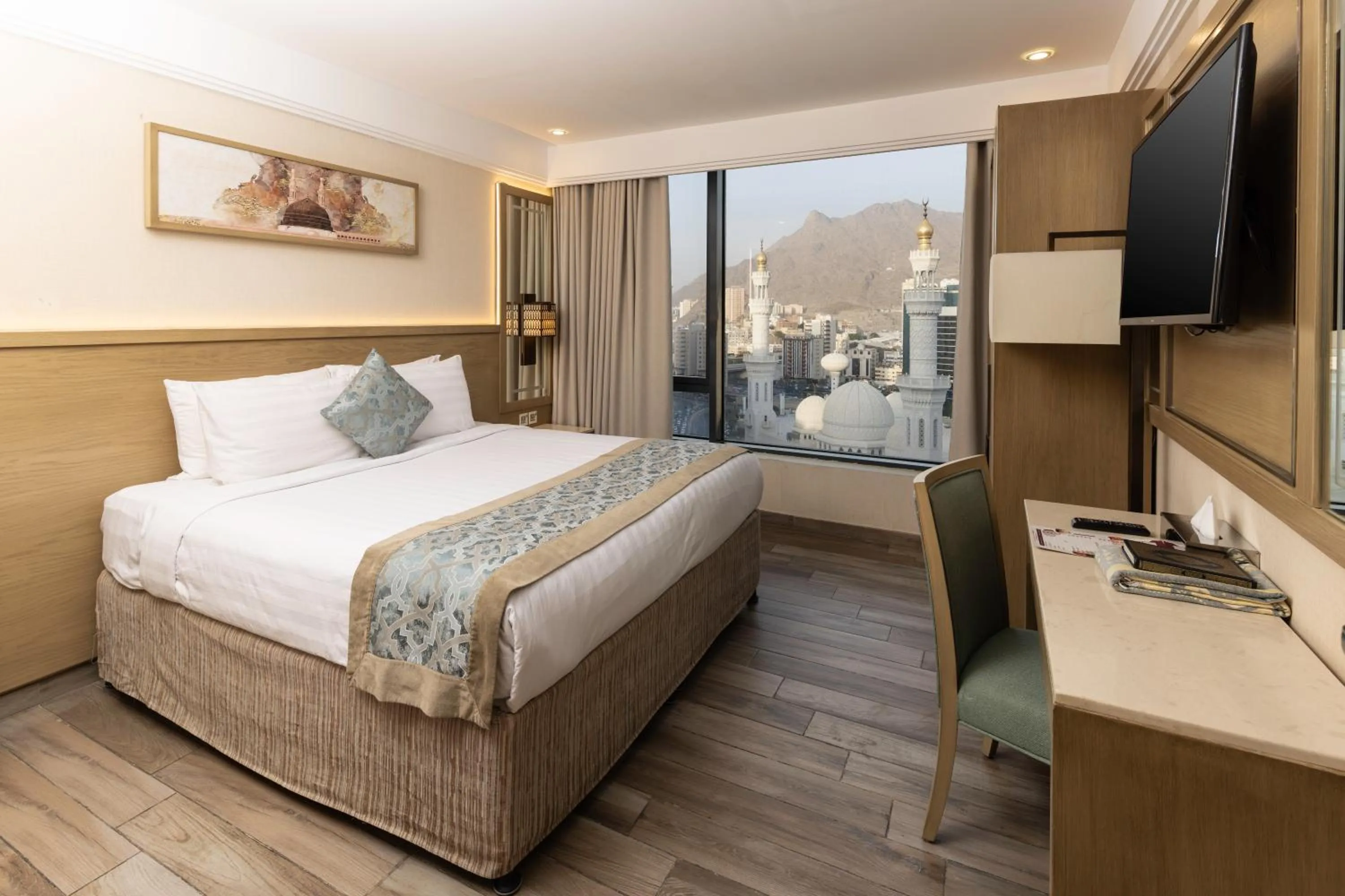 Bed in Violet Al Azizia Hotel MASJID Al Qatari