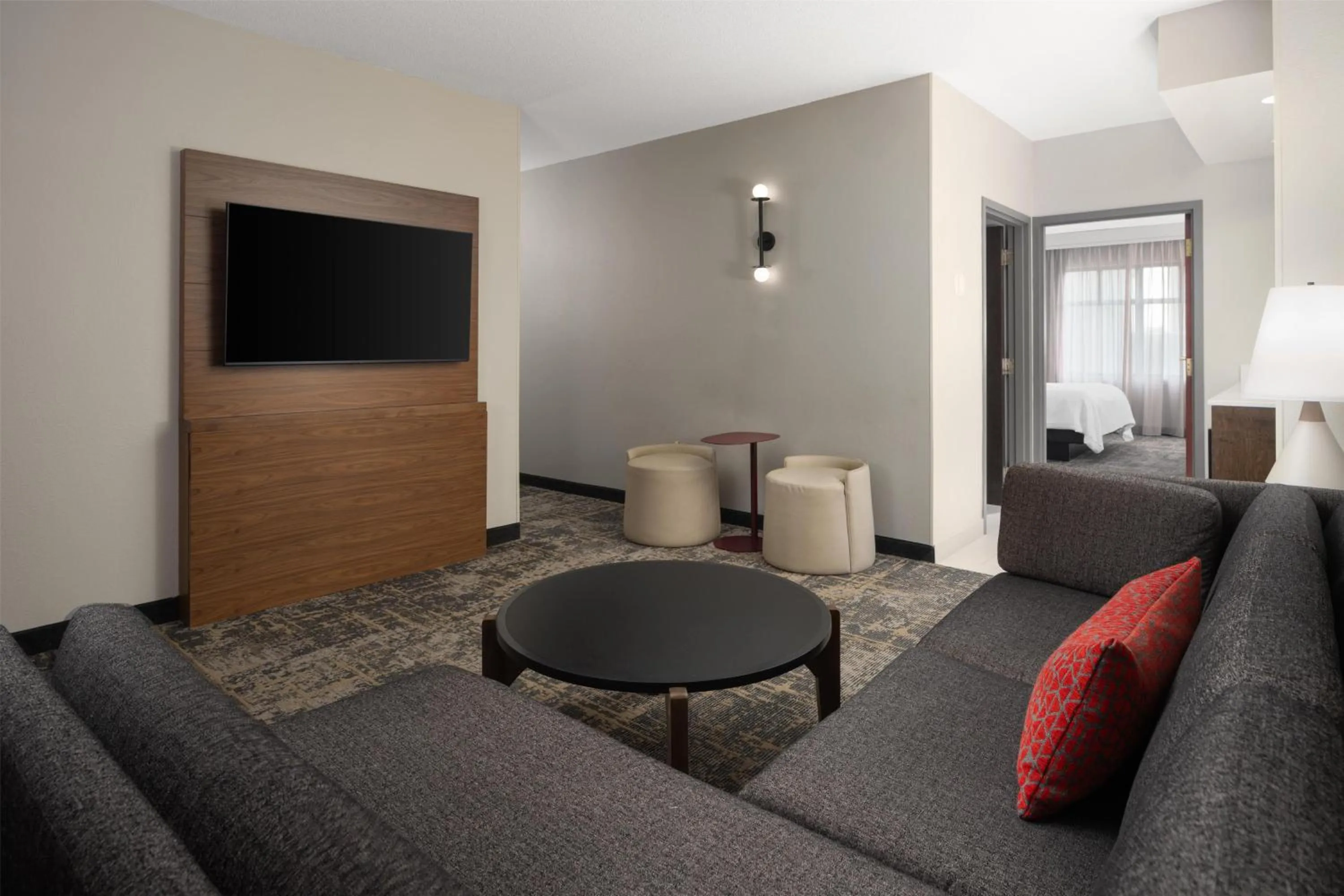 Living room in Embassy Suites Lincoln