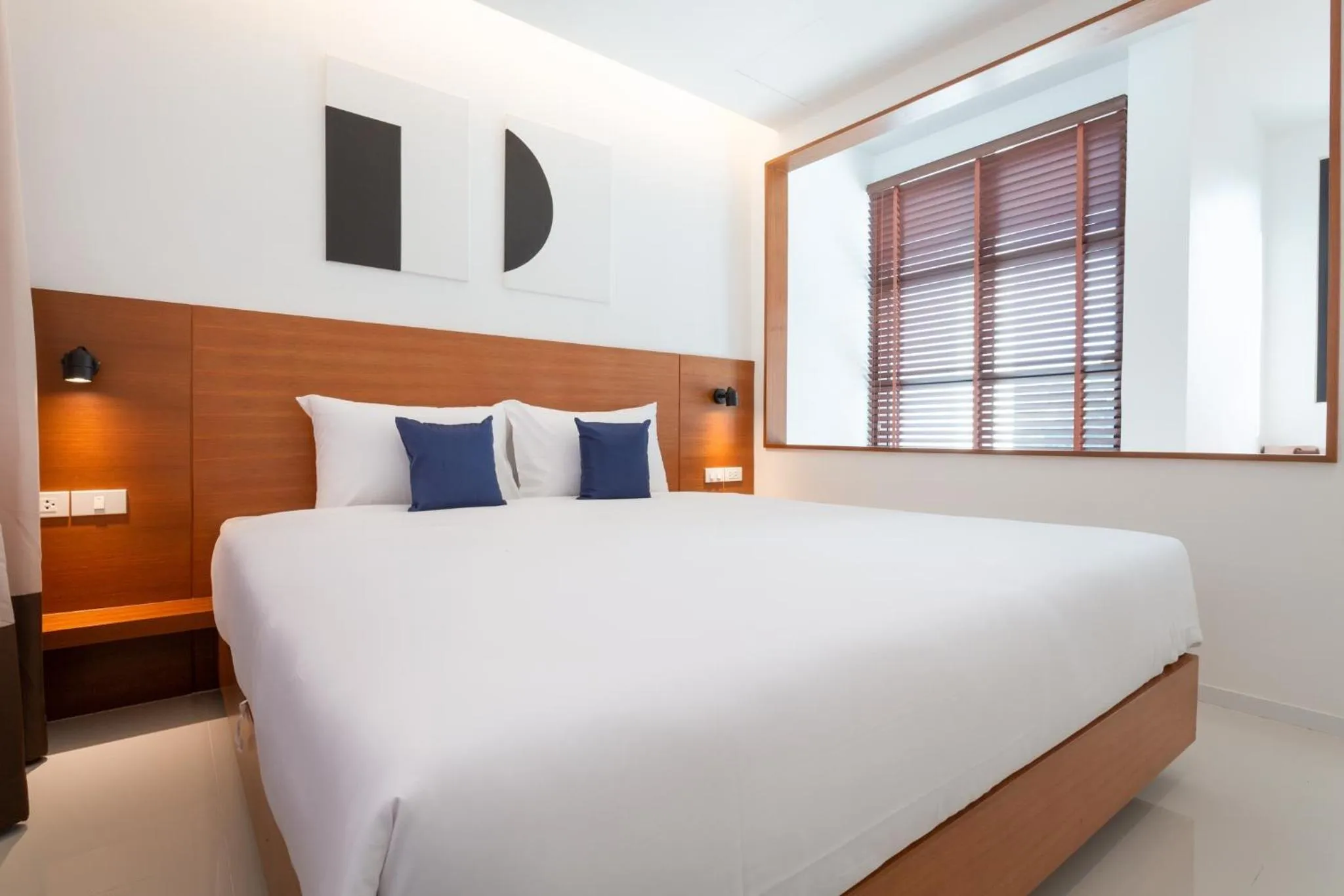 Bed in Barayan place