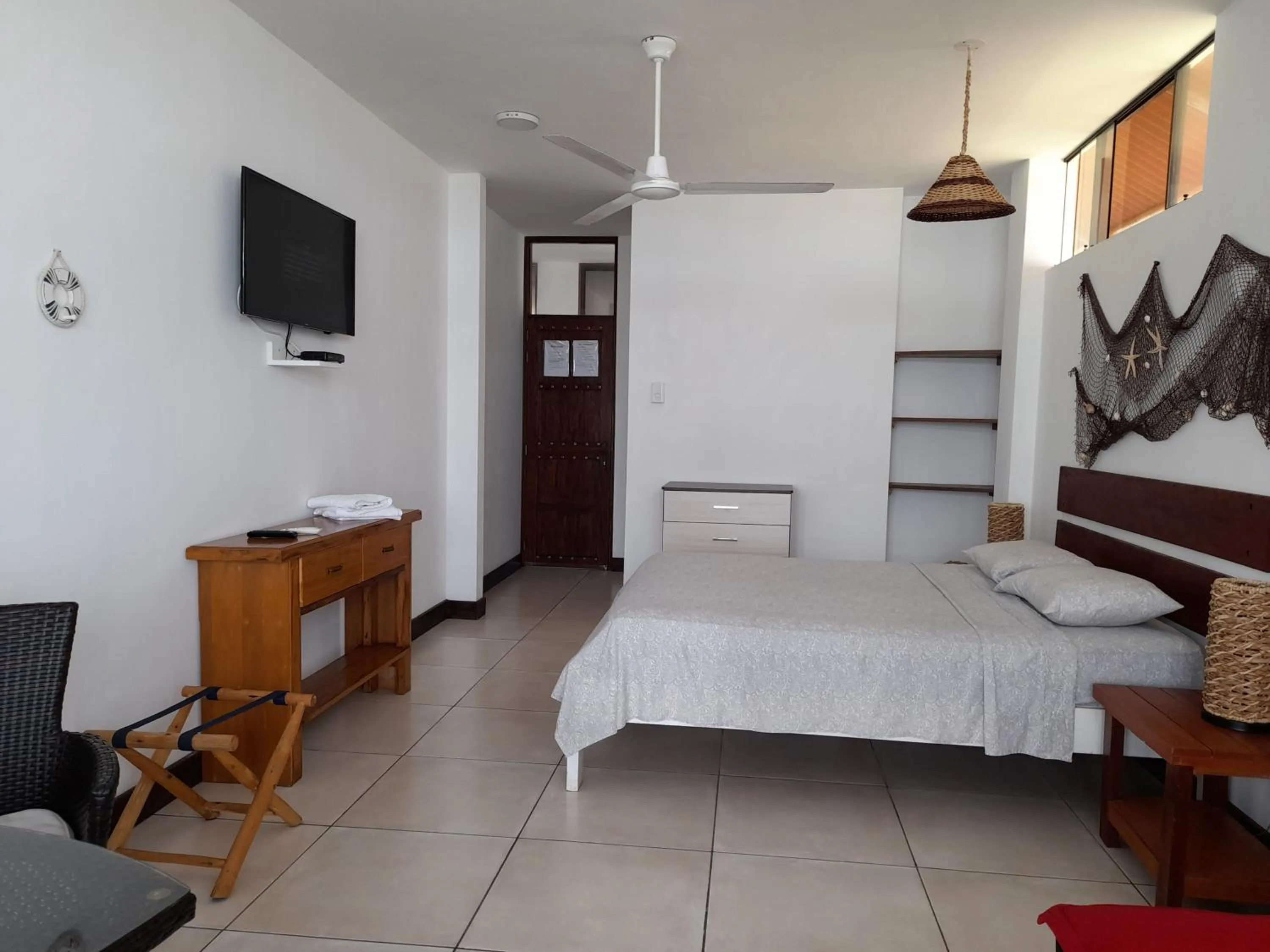 Photo of the whole room, Bed in Maria Jose Bungalows