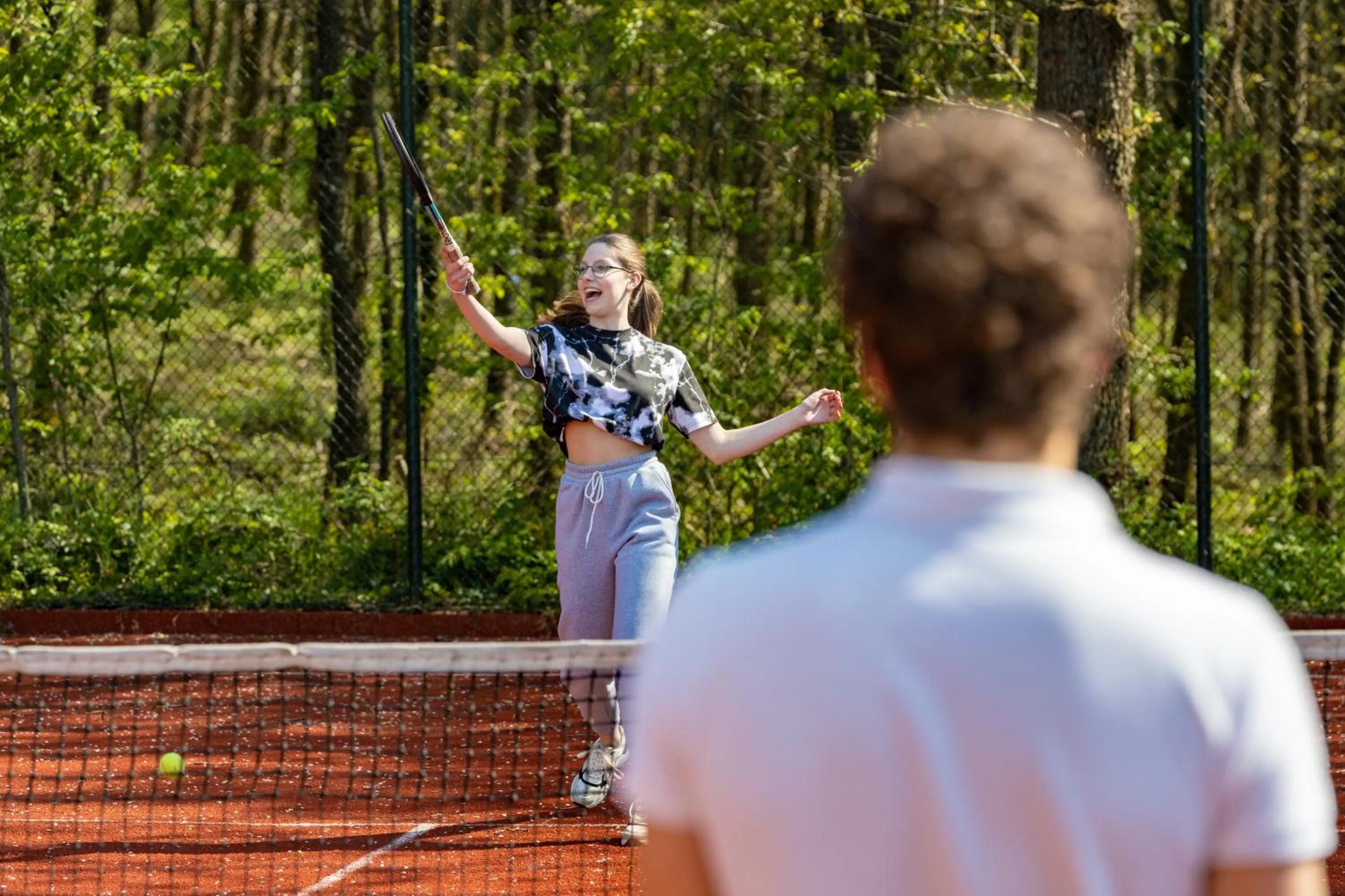 Tennis court in Holiday Park La Sapinière