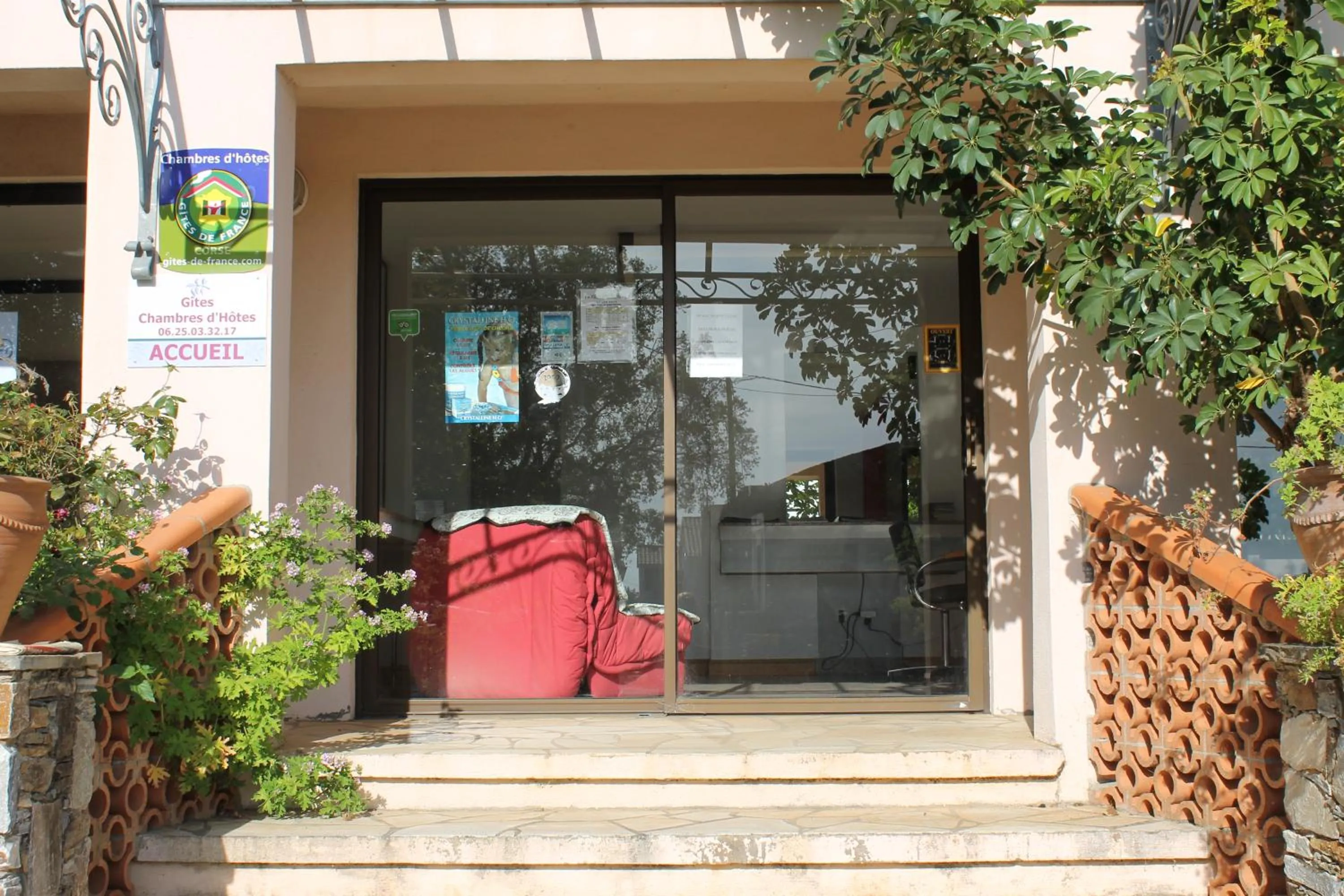 Lobby or reception in Domaine Le Clos des Oliviers